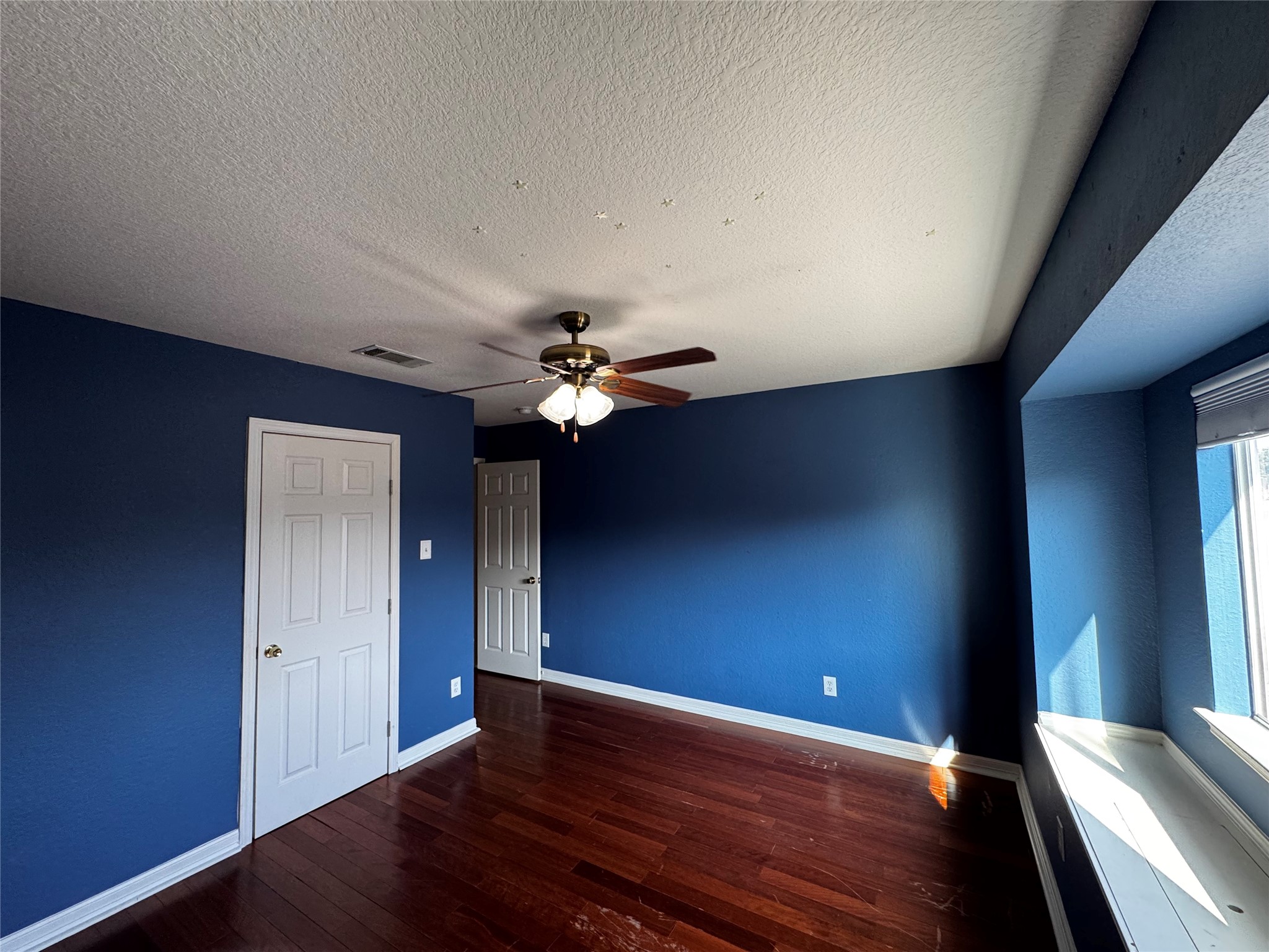 1519 Snow Trail Lewisville TX 75077