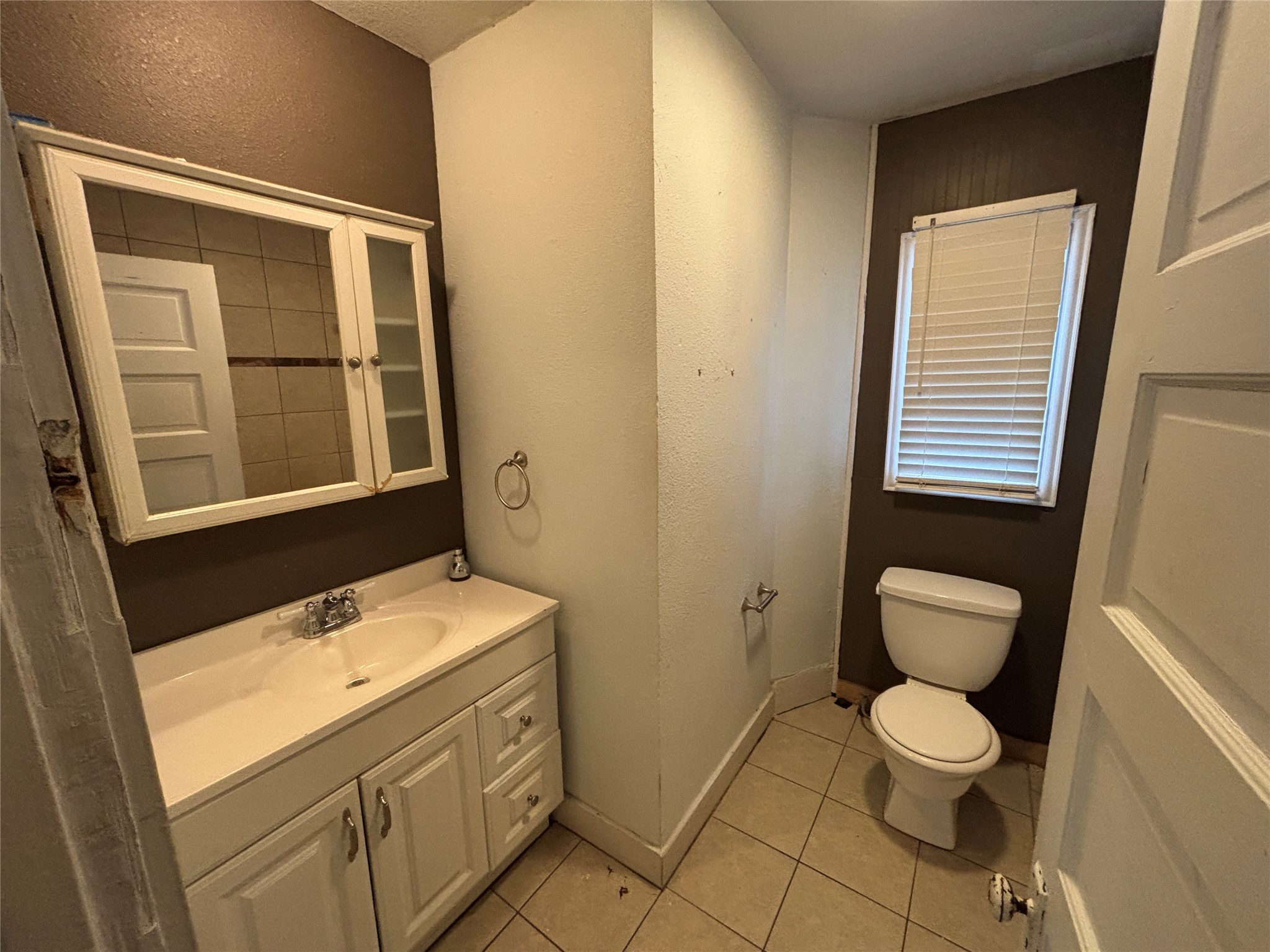 909 W Wardville Street Cleburne TX 76033