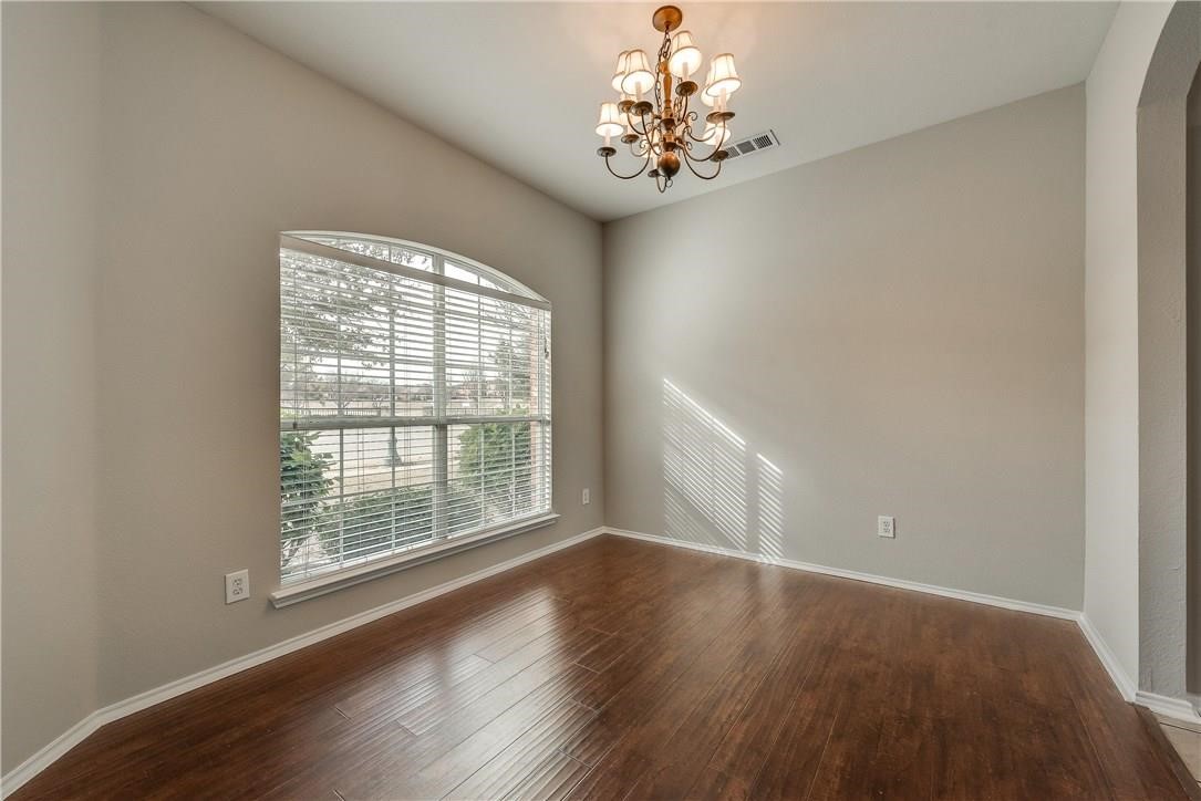 409 Knoll Park Court Mckinney TX 75072