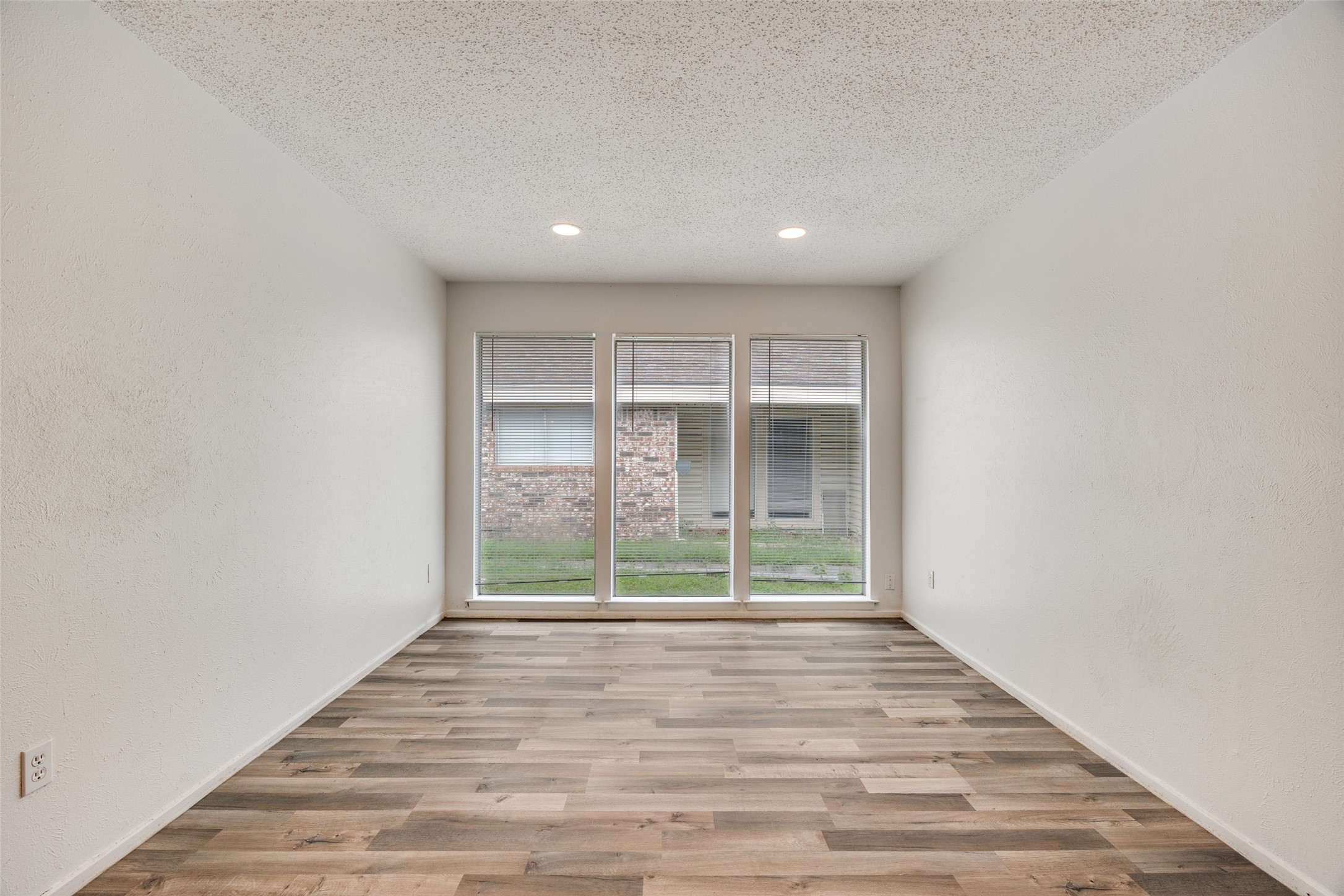 12336 Ferris Creek Dallas TX 75243