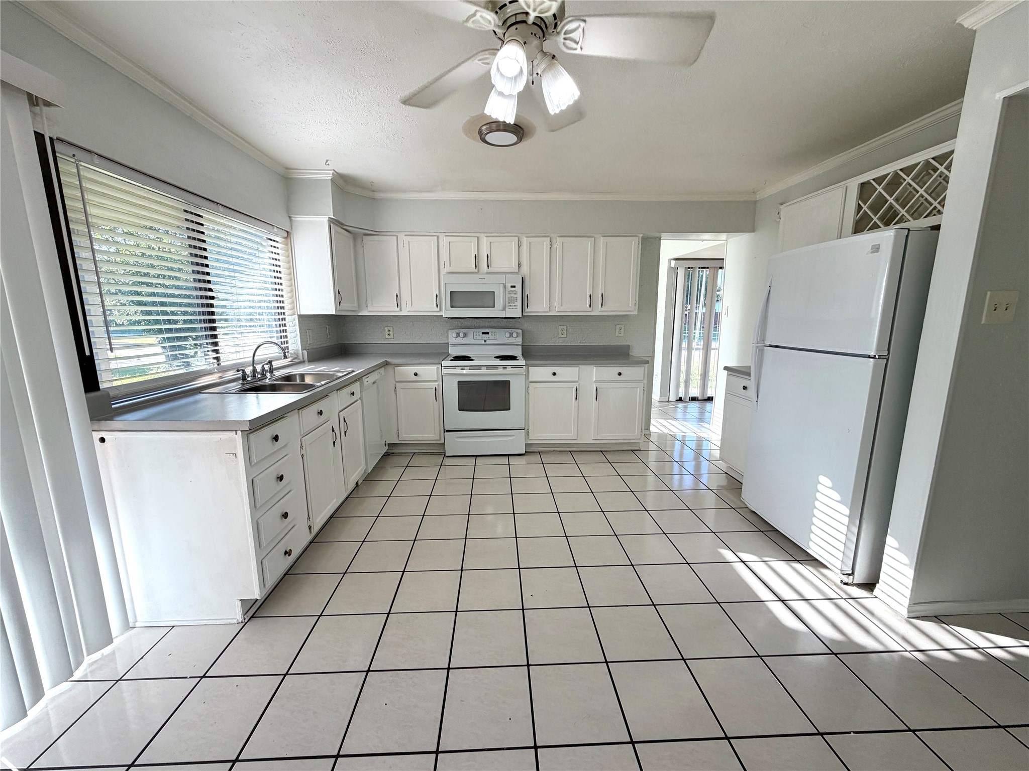 4702 Spanish Trail Grand Prairie TX 75052