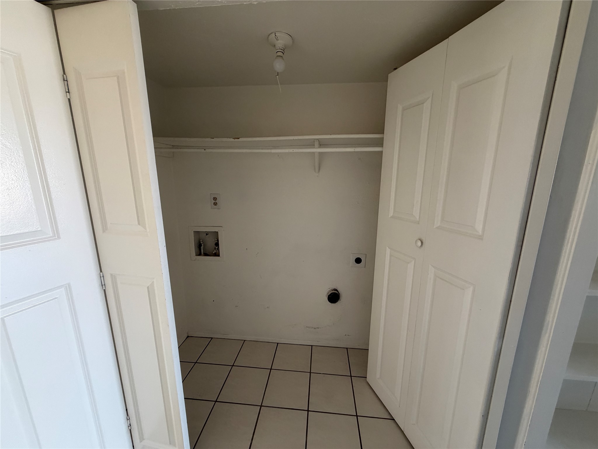 4702 Spanish Trail Grand Prairie TX 75052
