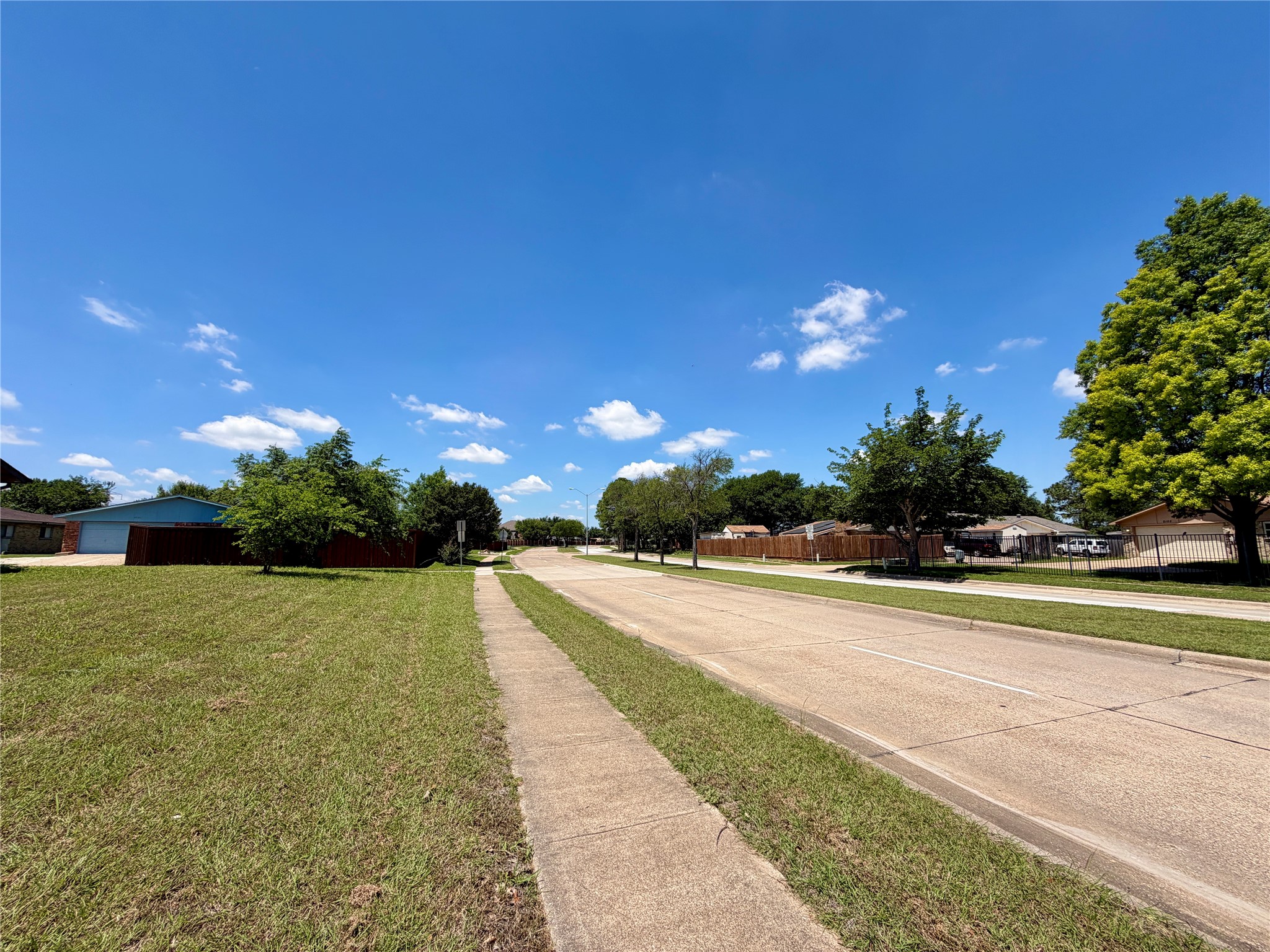 4702 Spanish Trail Grand Prairie TX 75052