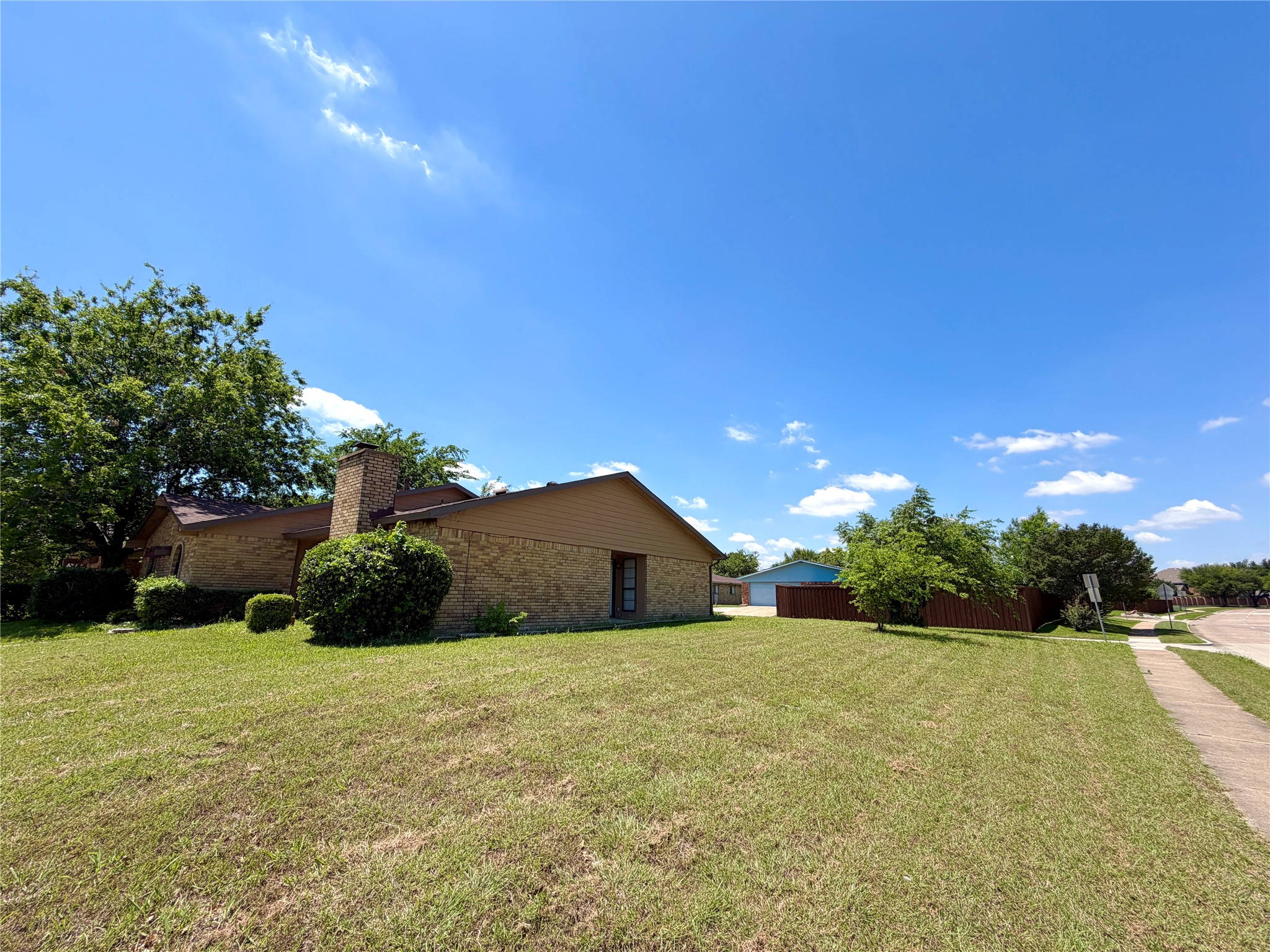 4702 Spanish Trail Grand Prairie TX 75052