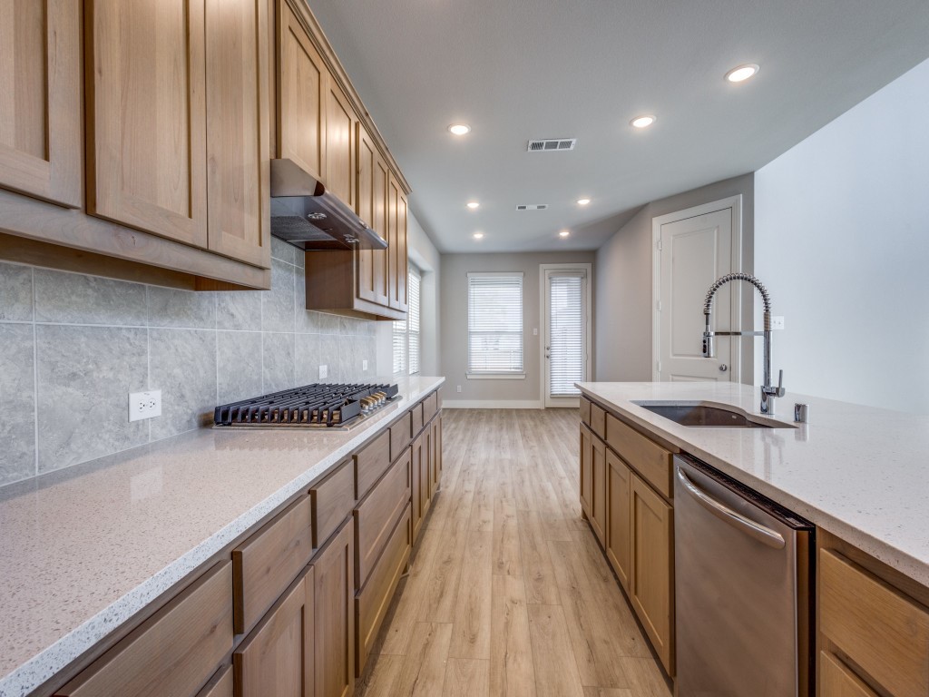 8132 Legacy Trail Mckinney TX 75071