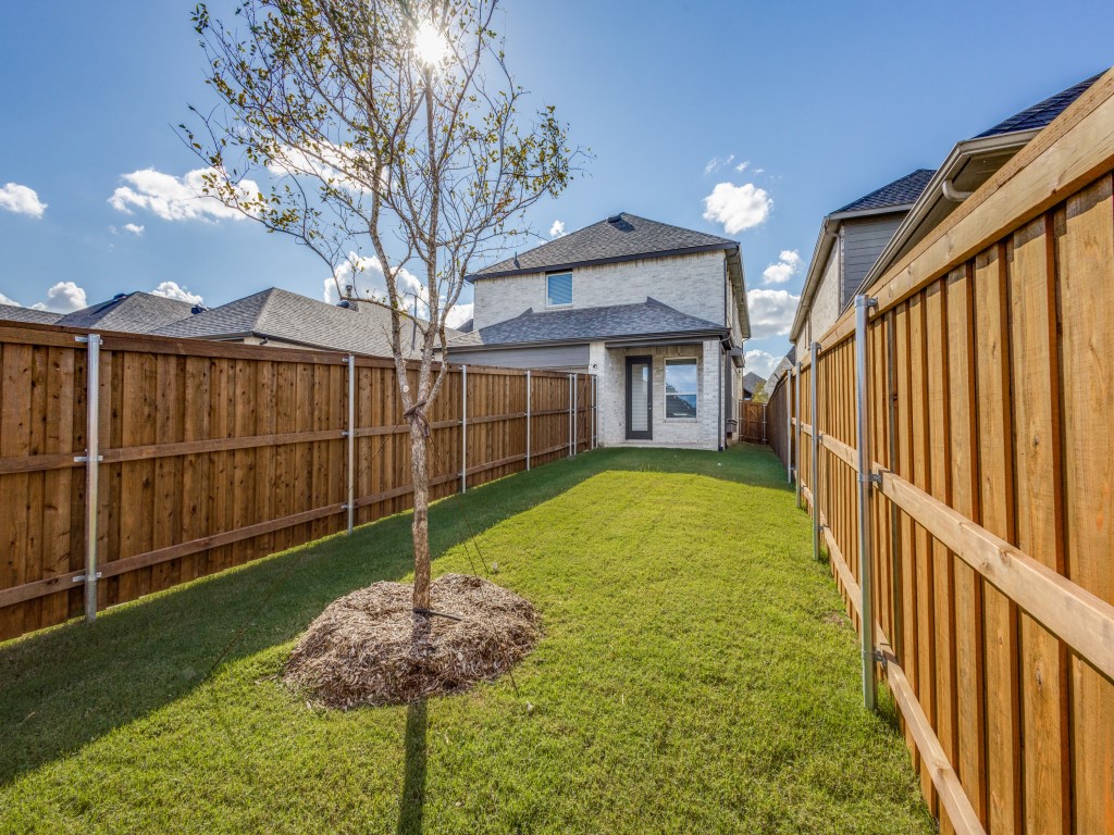 8132 Legacy Trail Mckinney TX 75071
