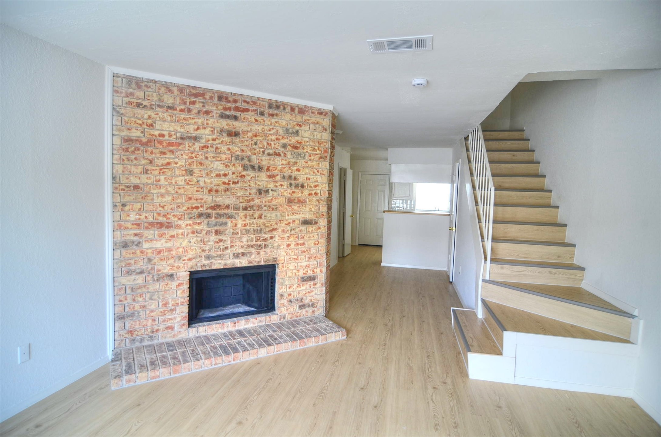 2194 Aspen Drive Dallas TX 75227