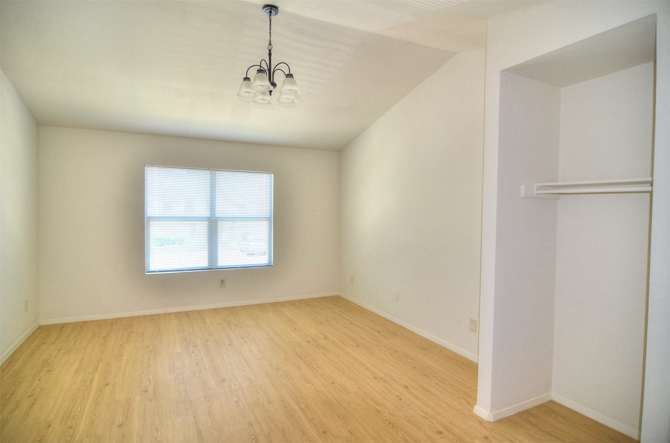 2194 Aspen Drive Dallas TX 75227