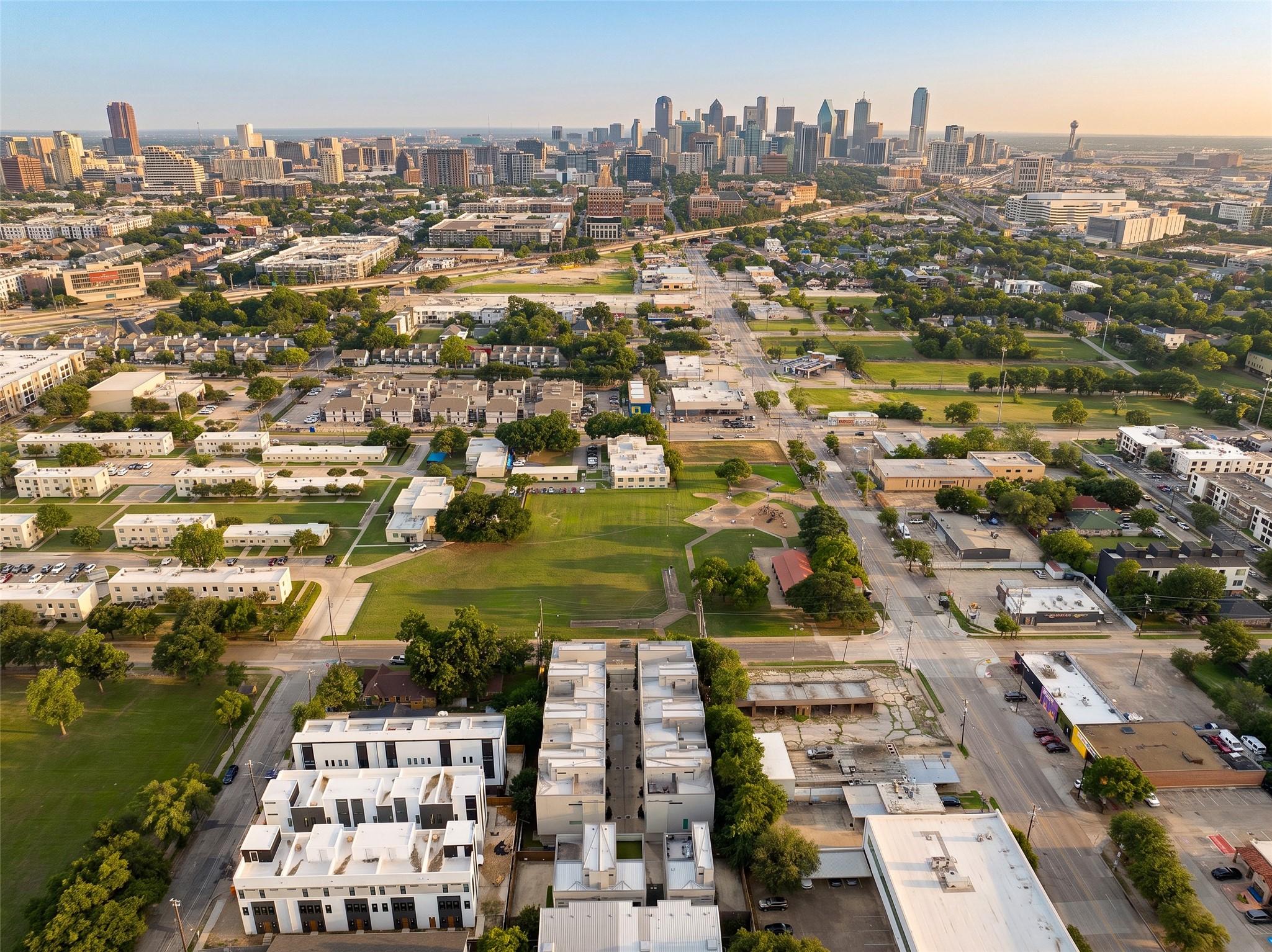4616 Steel Street Dallas TX 75219