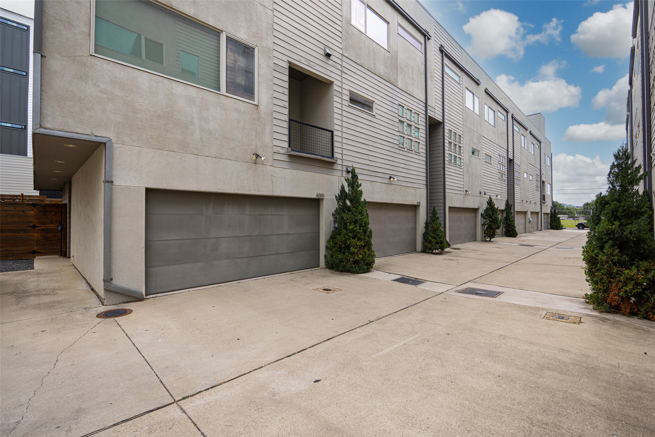 4616 Steel Street Dallas TX 75219