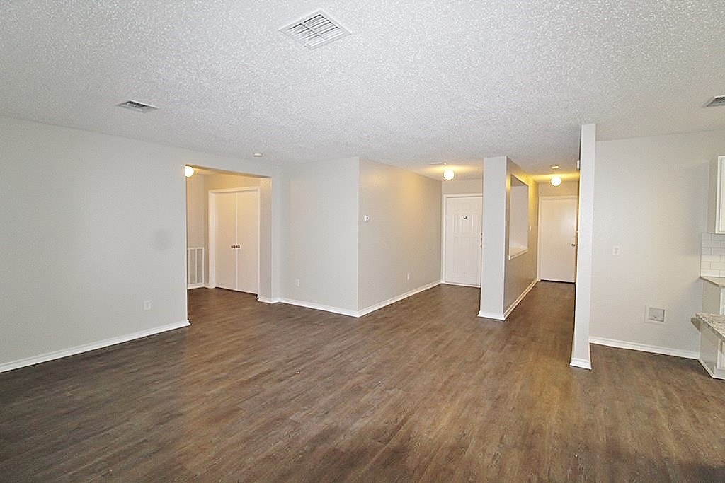 300 Rosewood Lane Cedar Hill TX 75104