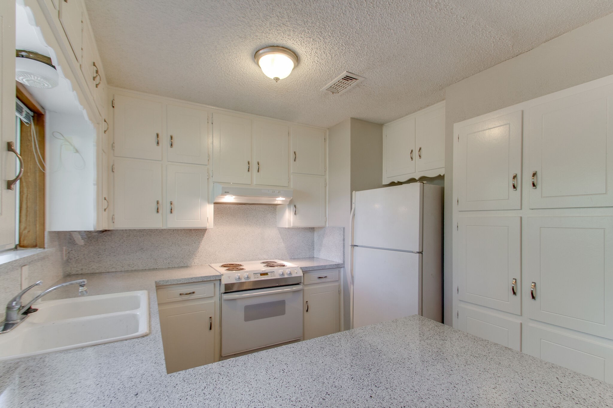 6024 Blueridge Drive Watauga TX 76148