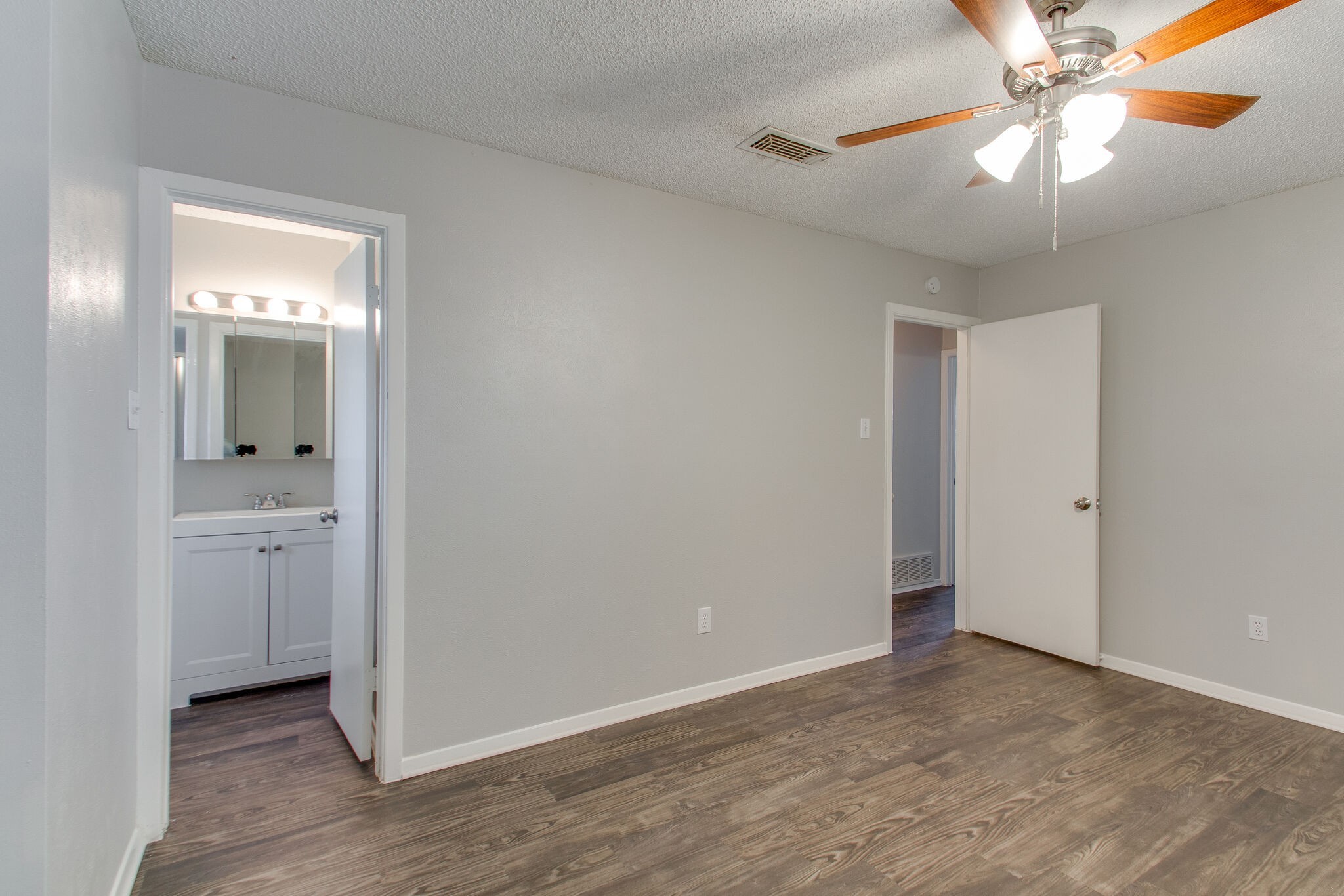 6024 Blueridge Drive Watauga TX 76148