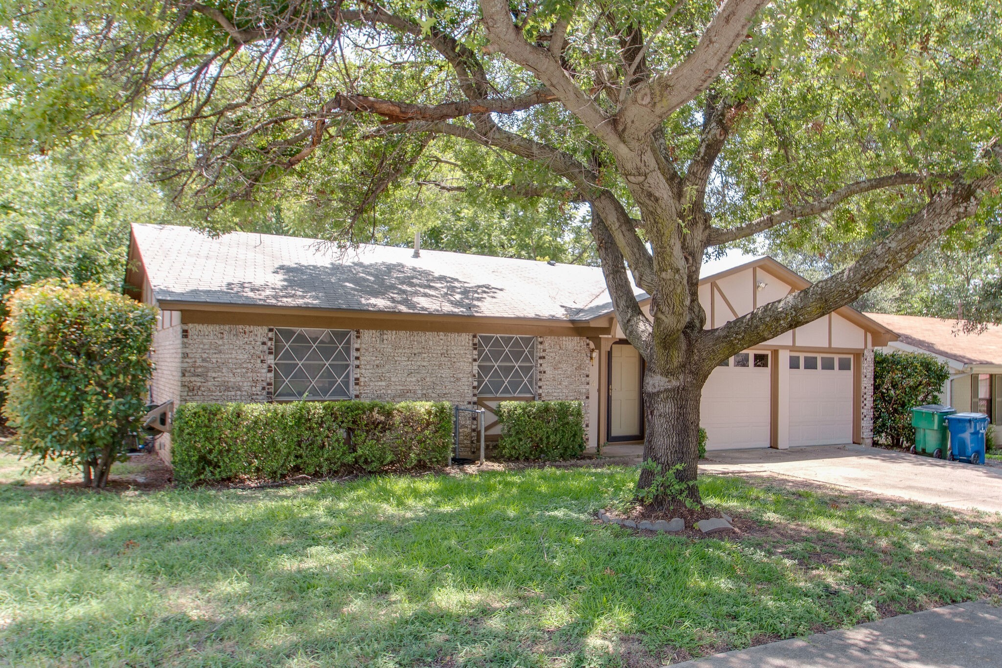6024 Blueridge Drive Watauga TX 76148