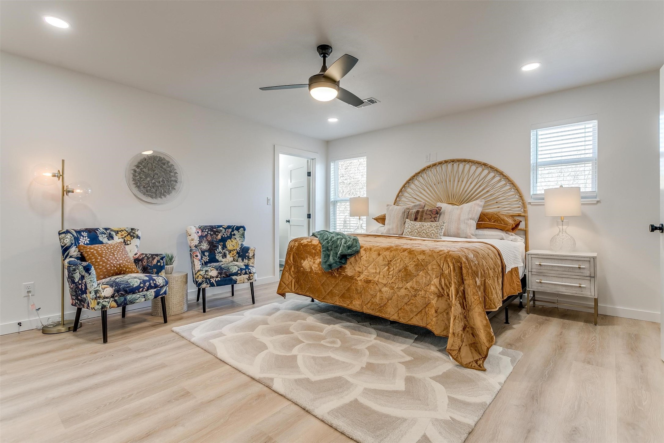 323 S Hannaford Street Granbury TX 76048
