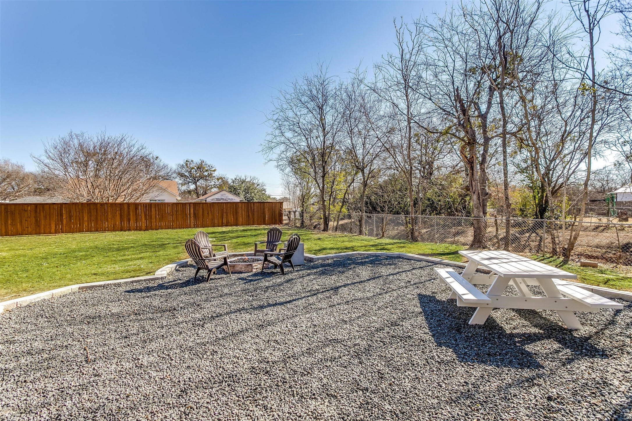 323 S Hannaford Street Granbury TX 76048