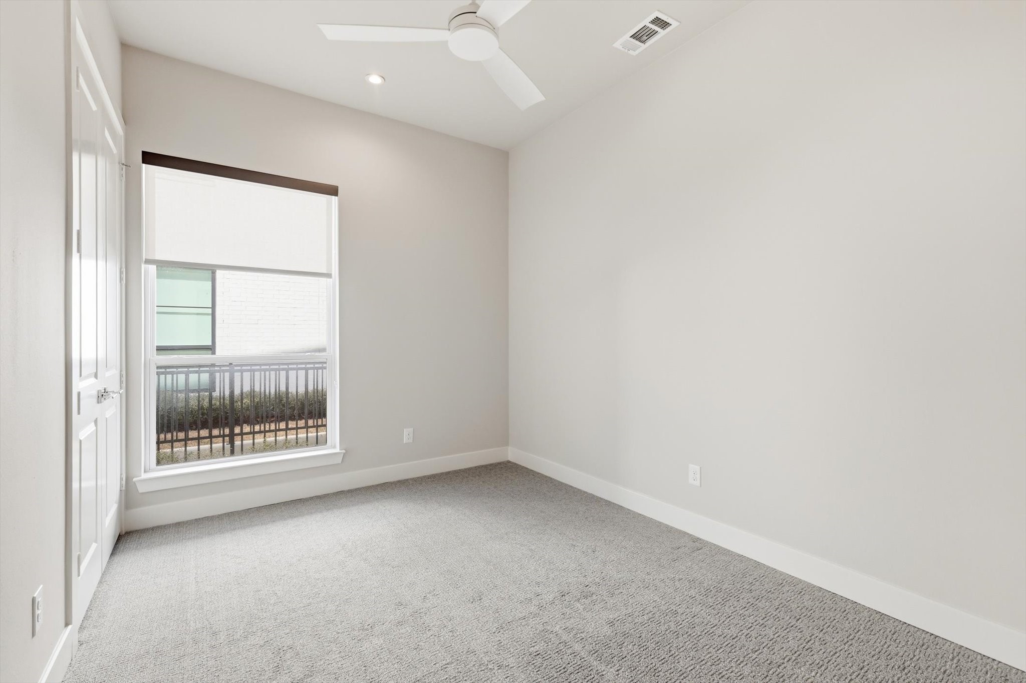 129 Garden Court E Arlington TX 76013