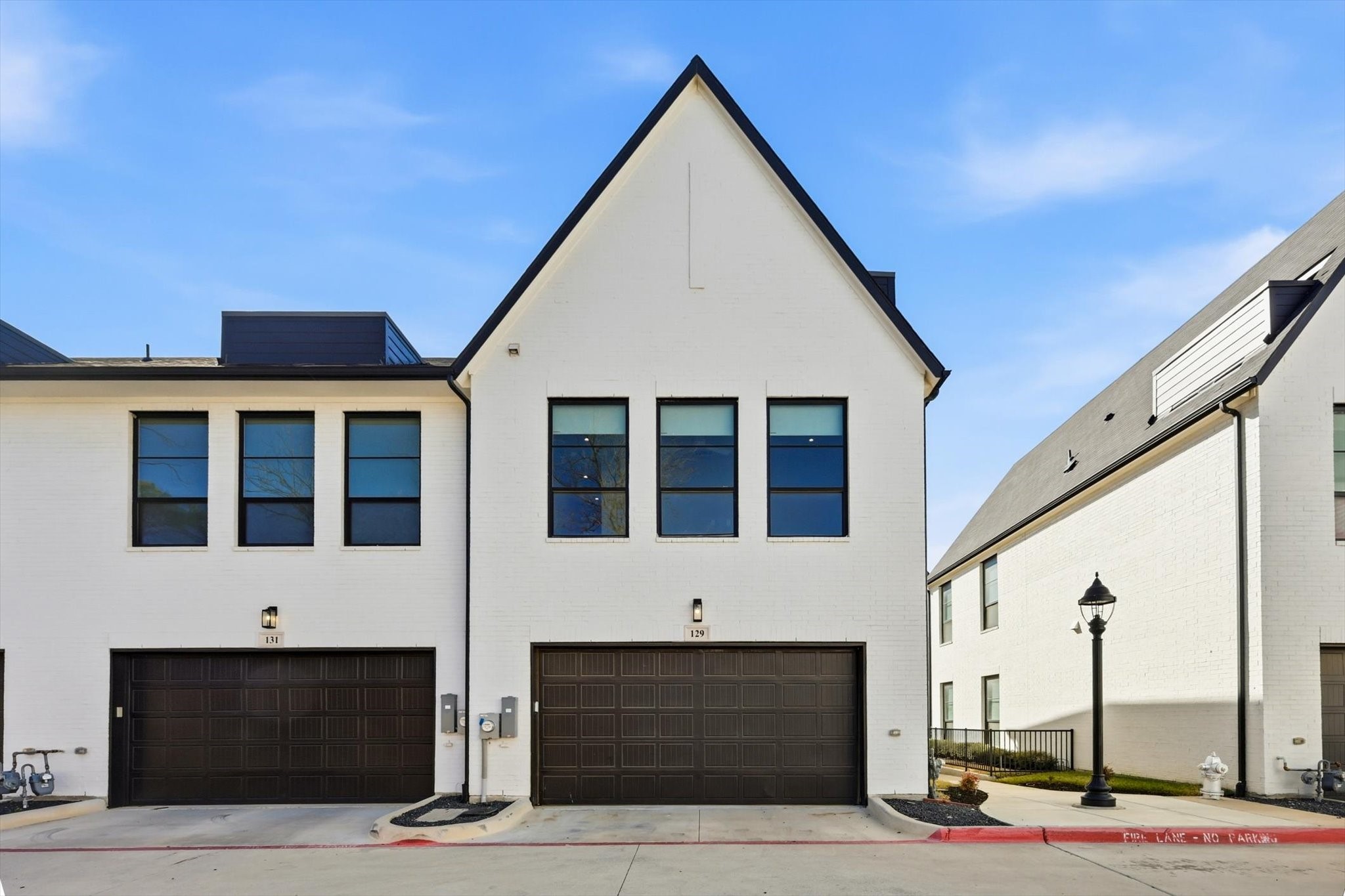 129 Garden Court E Arlington TX 76013