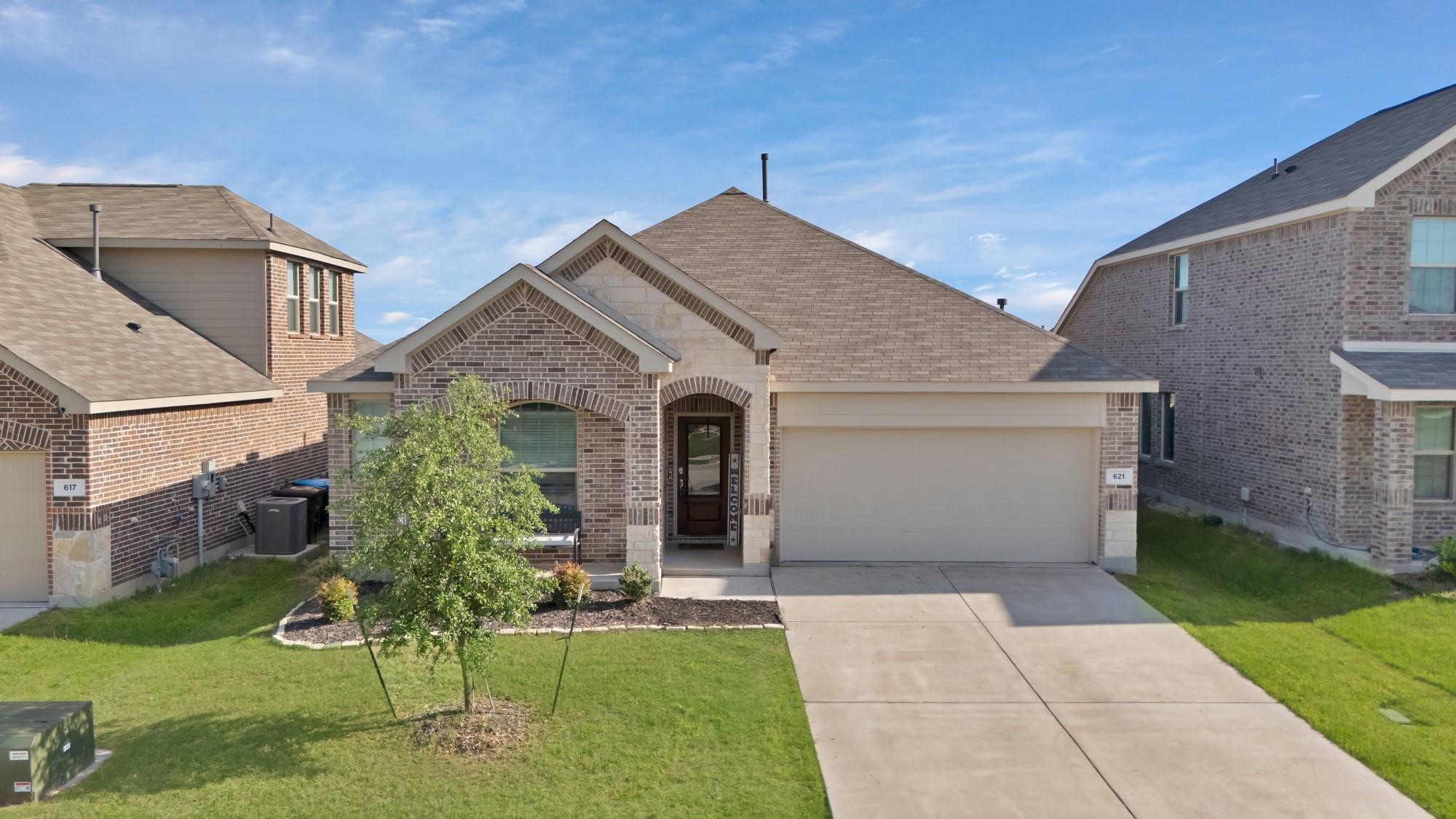 621 Ridgeback Trail Fort Worth TX 76052