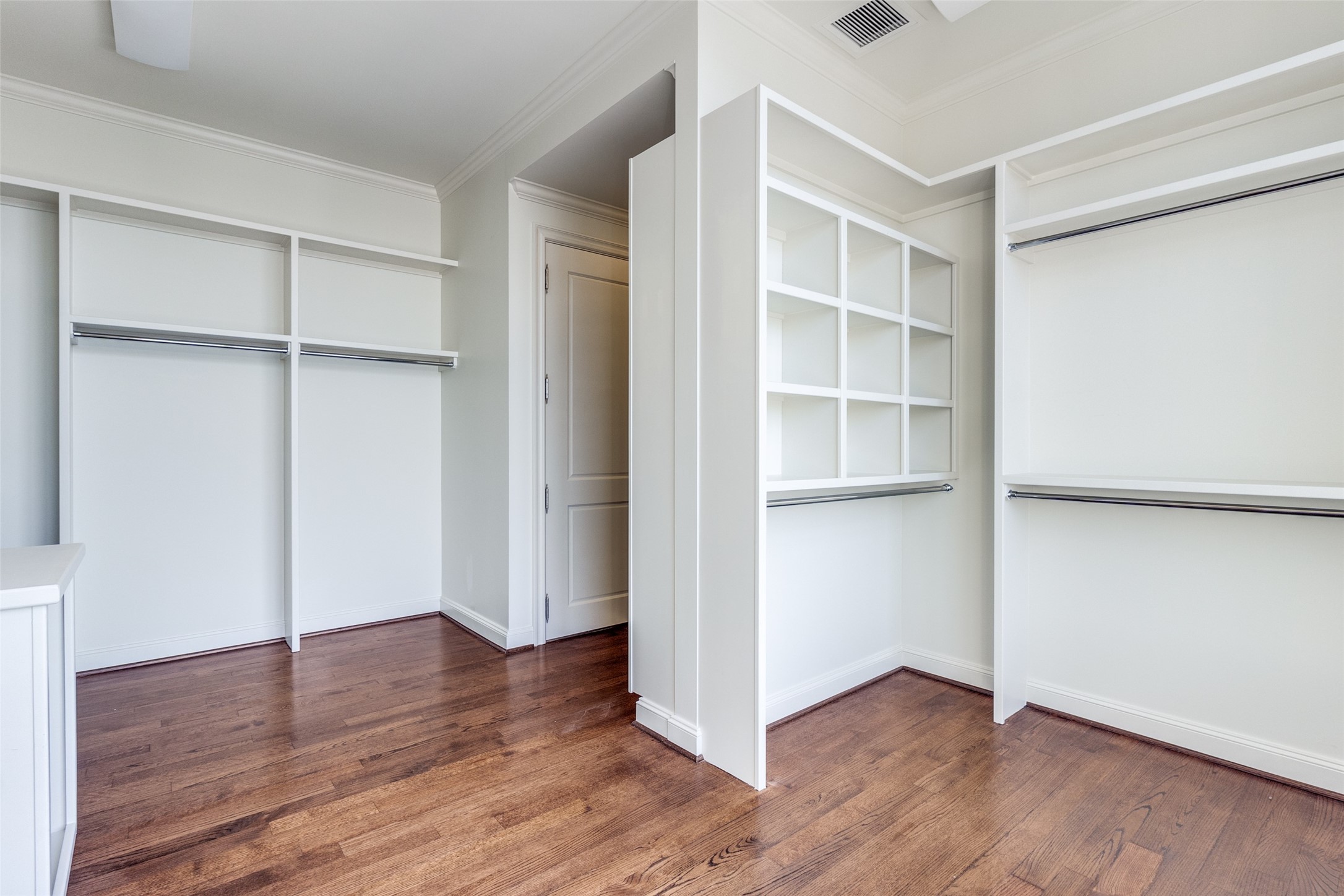 2555 N Pearl Street Dallas TX 75201