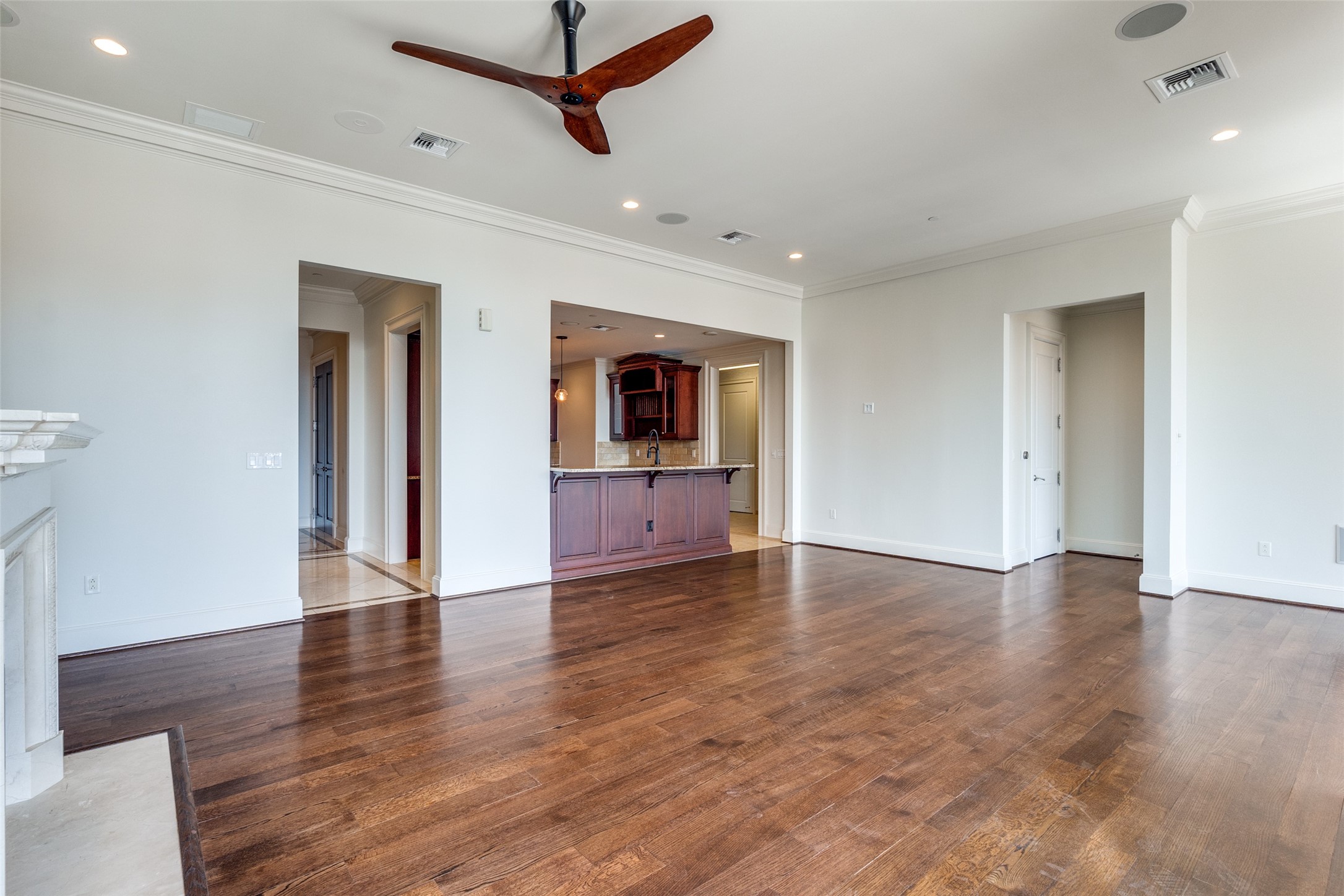 2555 N Pearl Street Dallas TX 75201