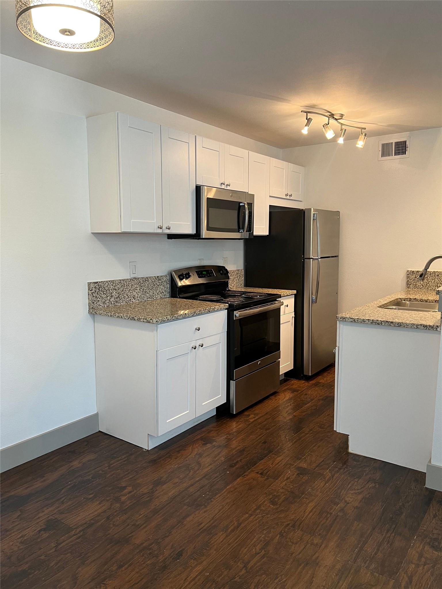 4633 Fairmount Street Dallas TX 75219