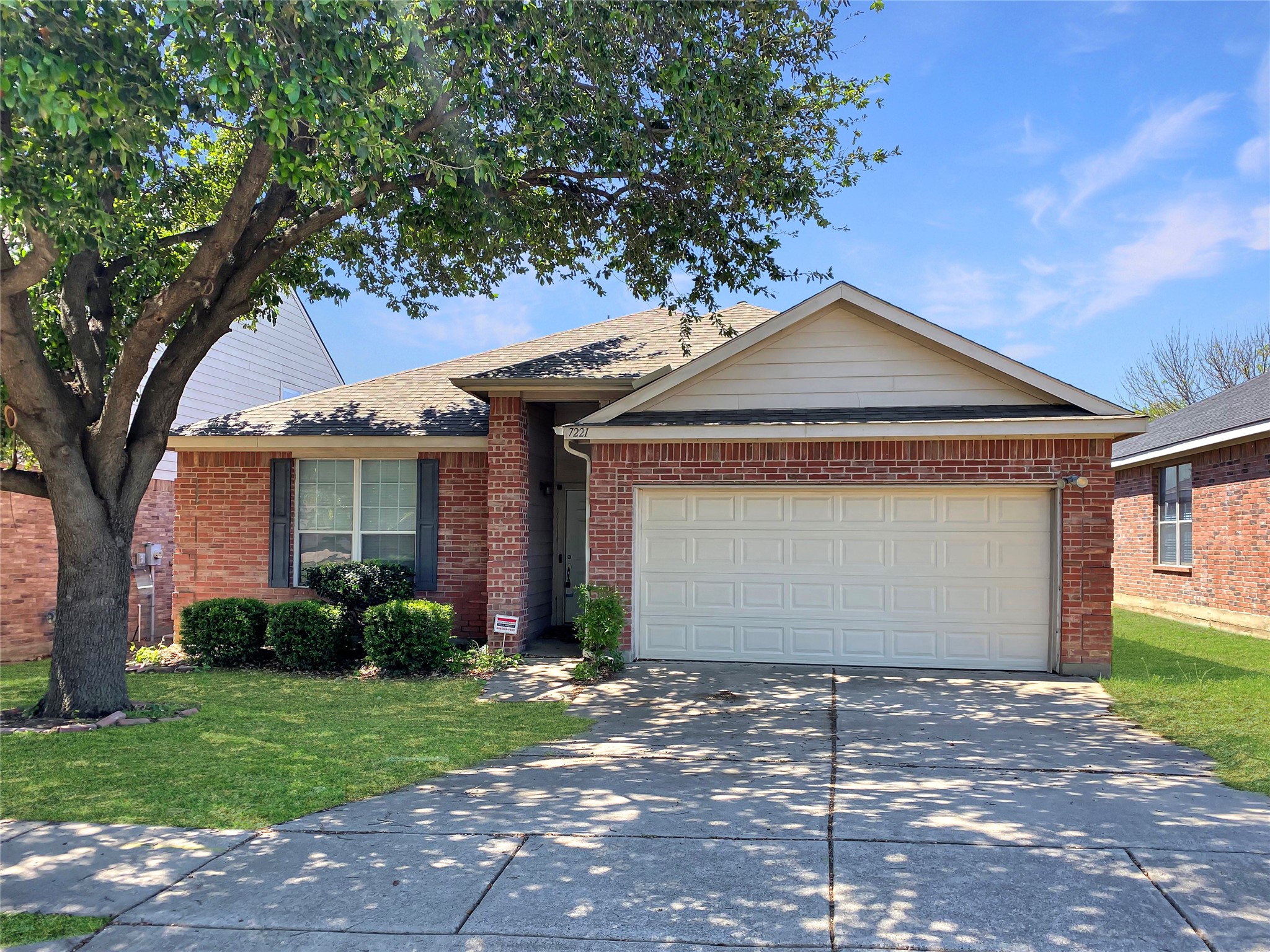 7221 Lindentree Lane Fort Worth TX 76137