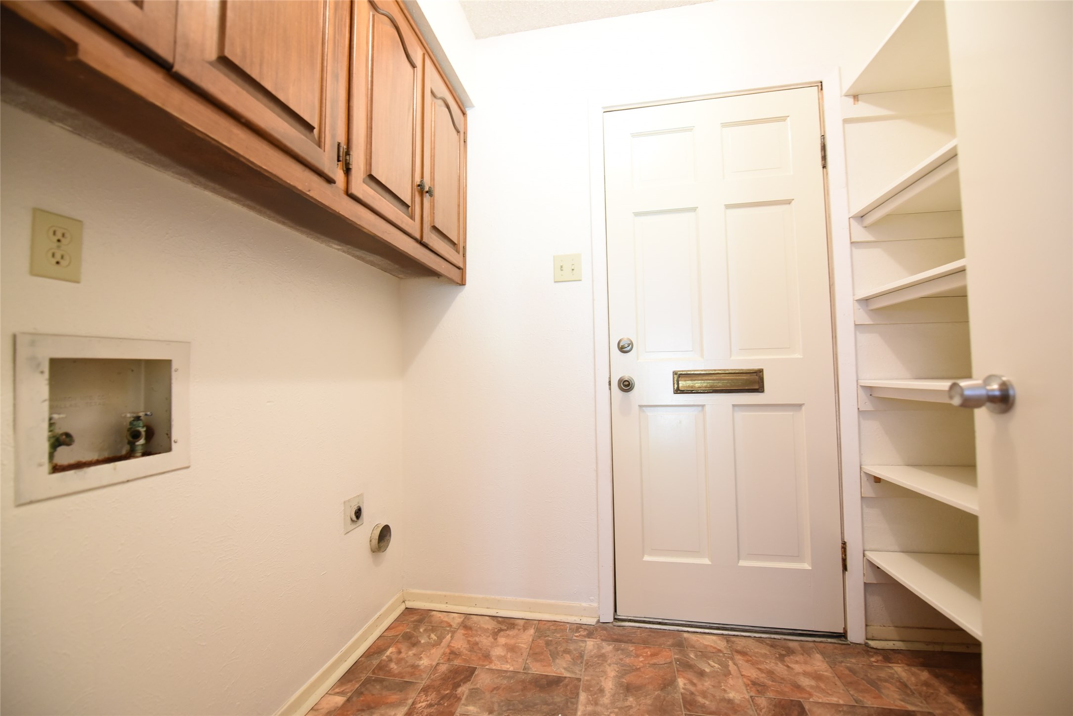 8945 Flicker Lane Dallas TX 75238