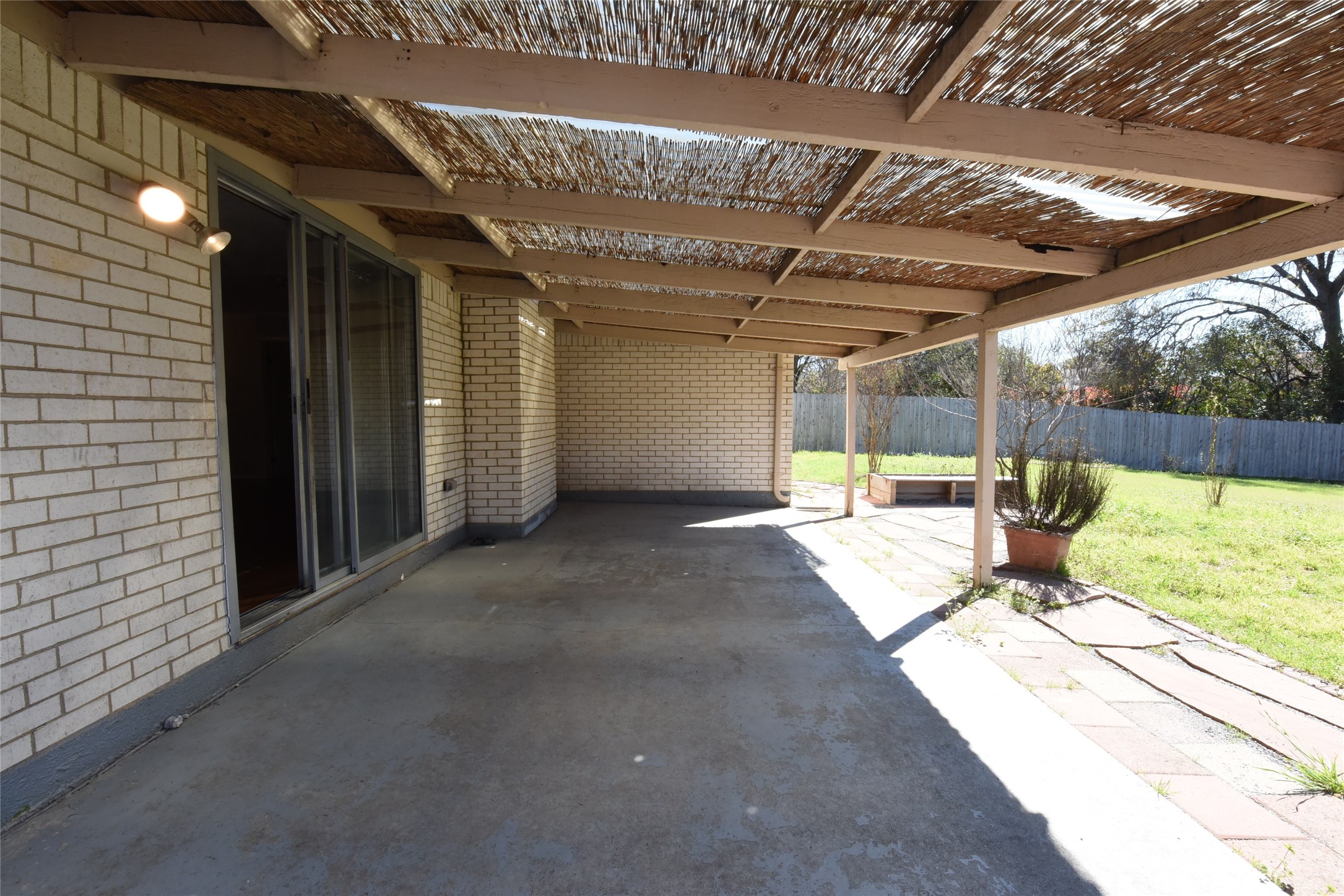 8945 Flicker Lane Dallas TX 75238