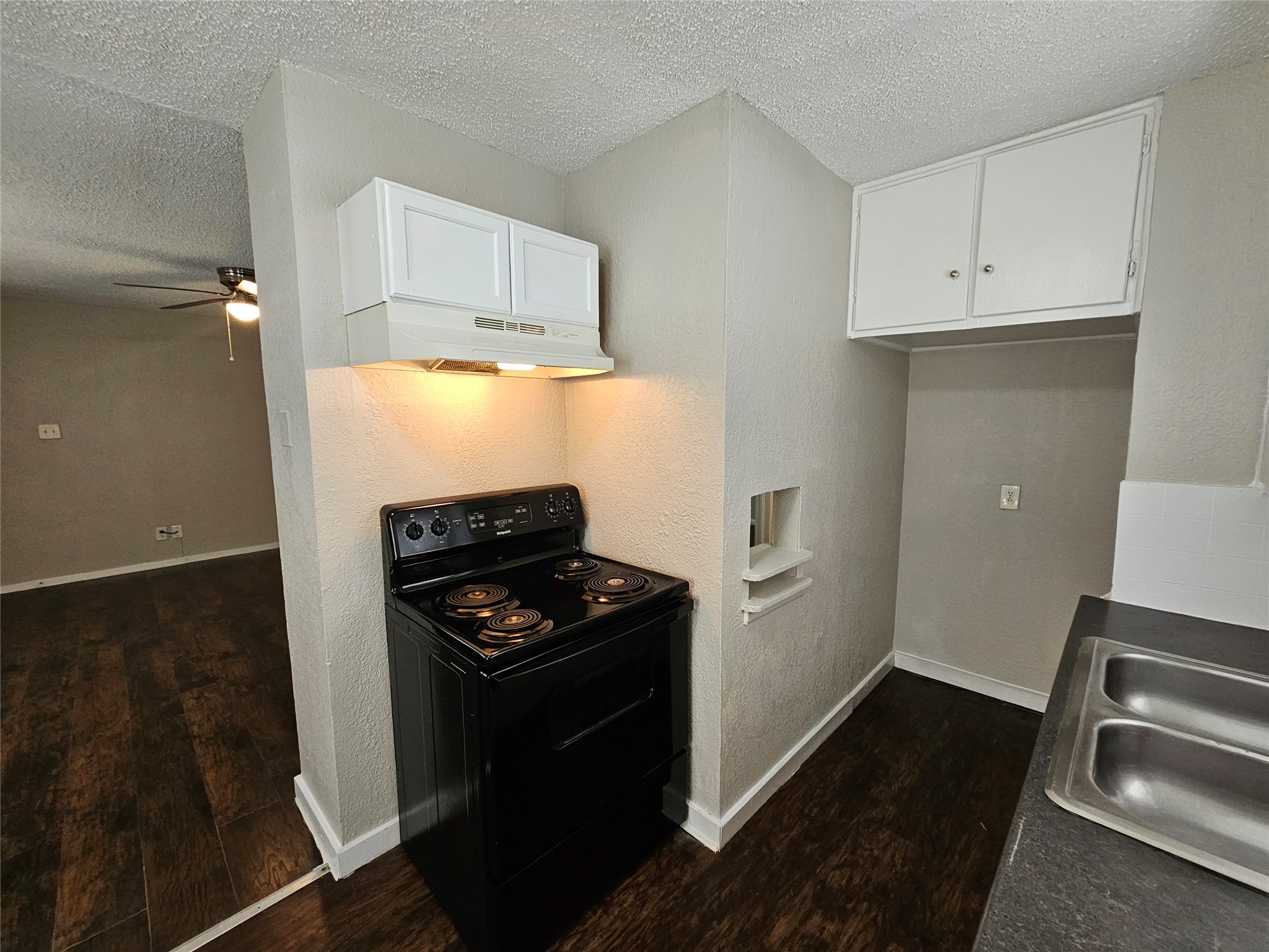 6401 Hollis Avenue Dallas TX 75227