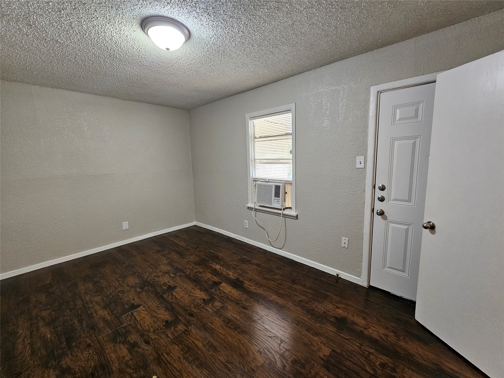 6401 Hollis Avenue Dallas TX 75227