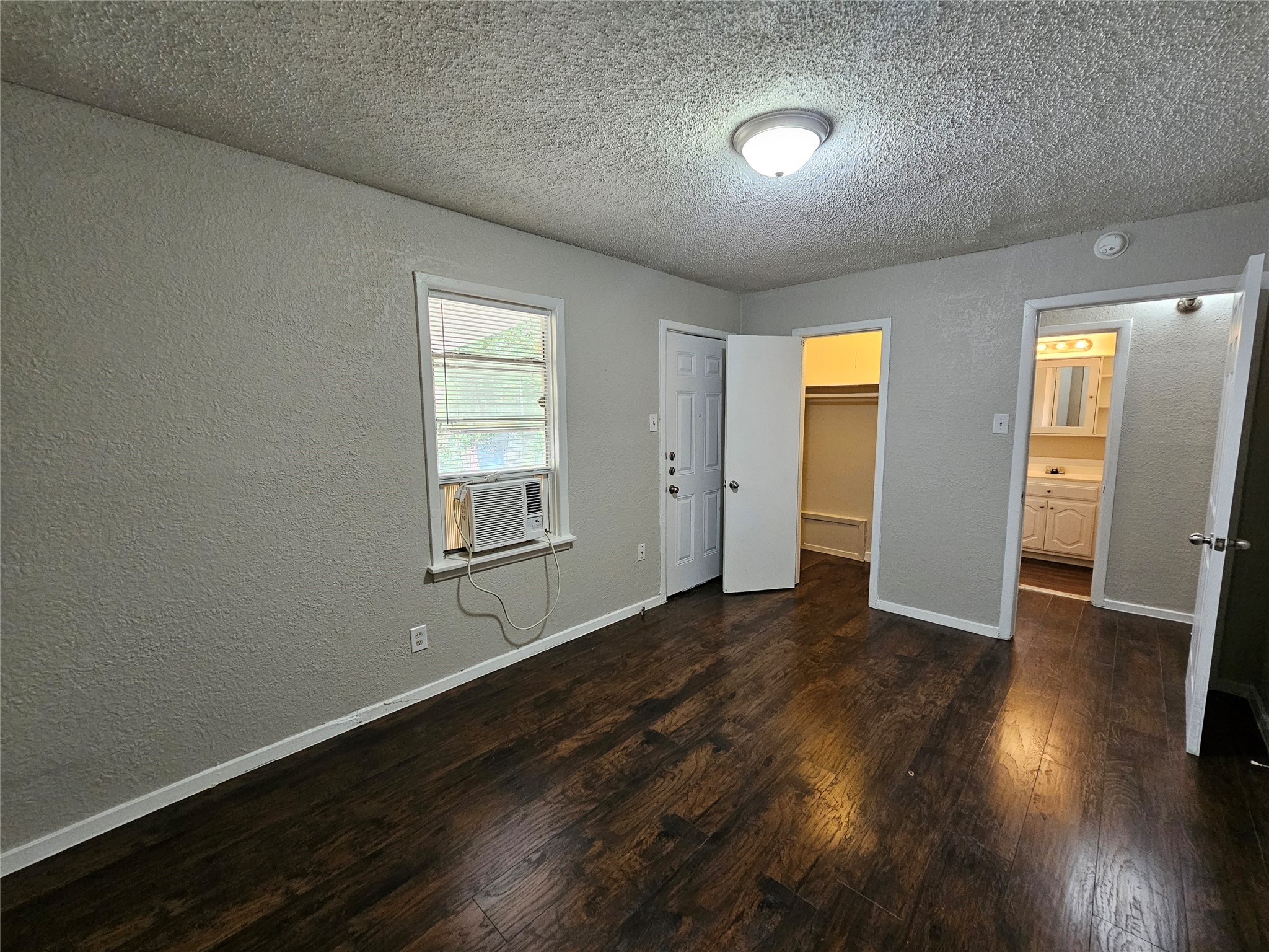 6401 Hollis Avenue Dallas TX 75227