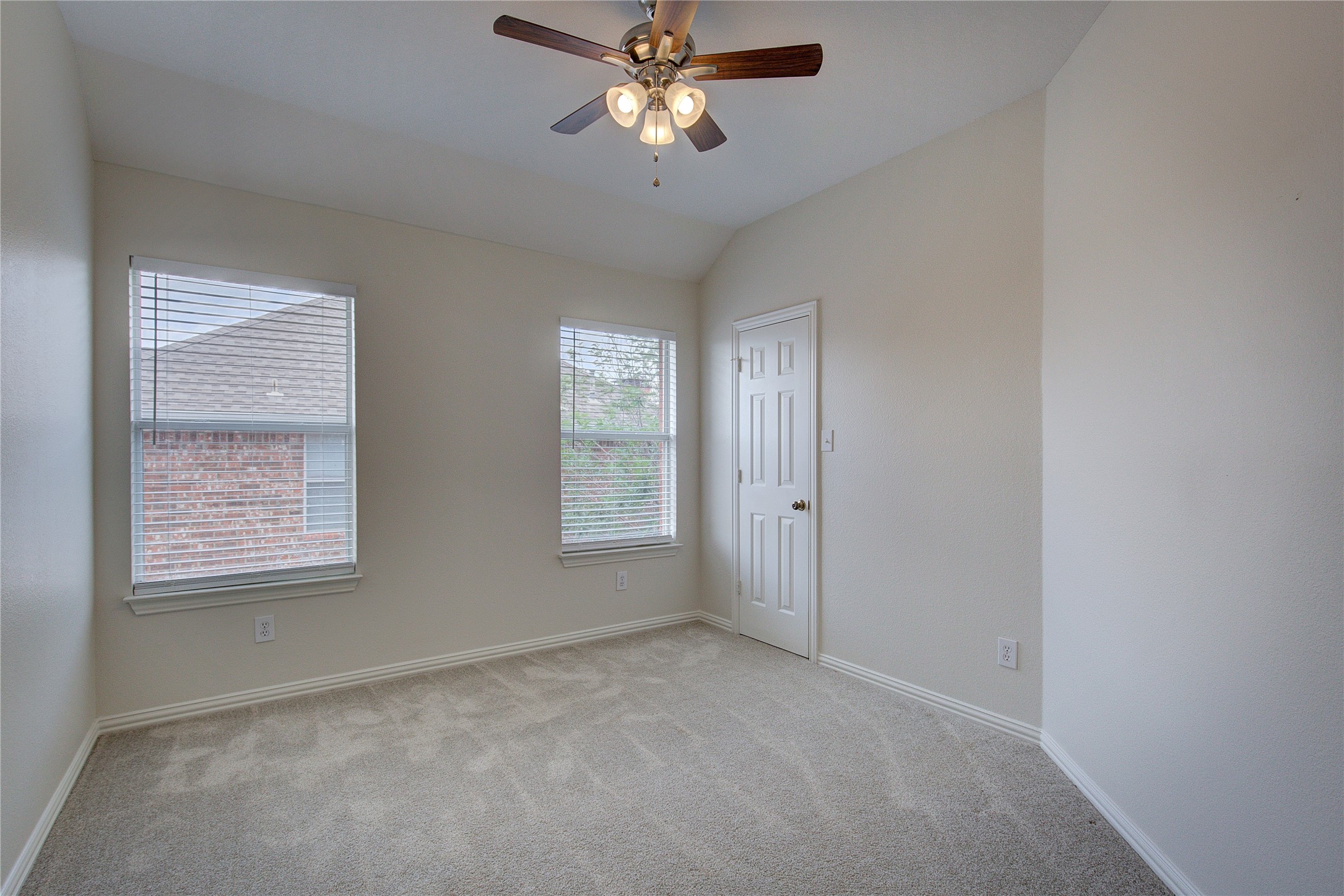 2917 Newport Drive Rockwall TX 75032