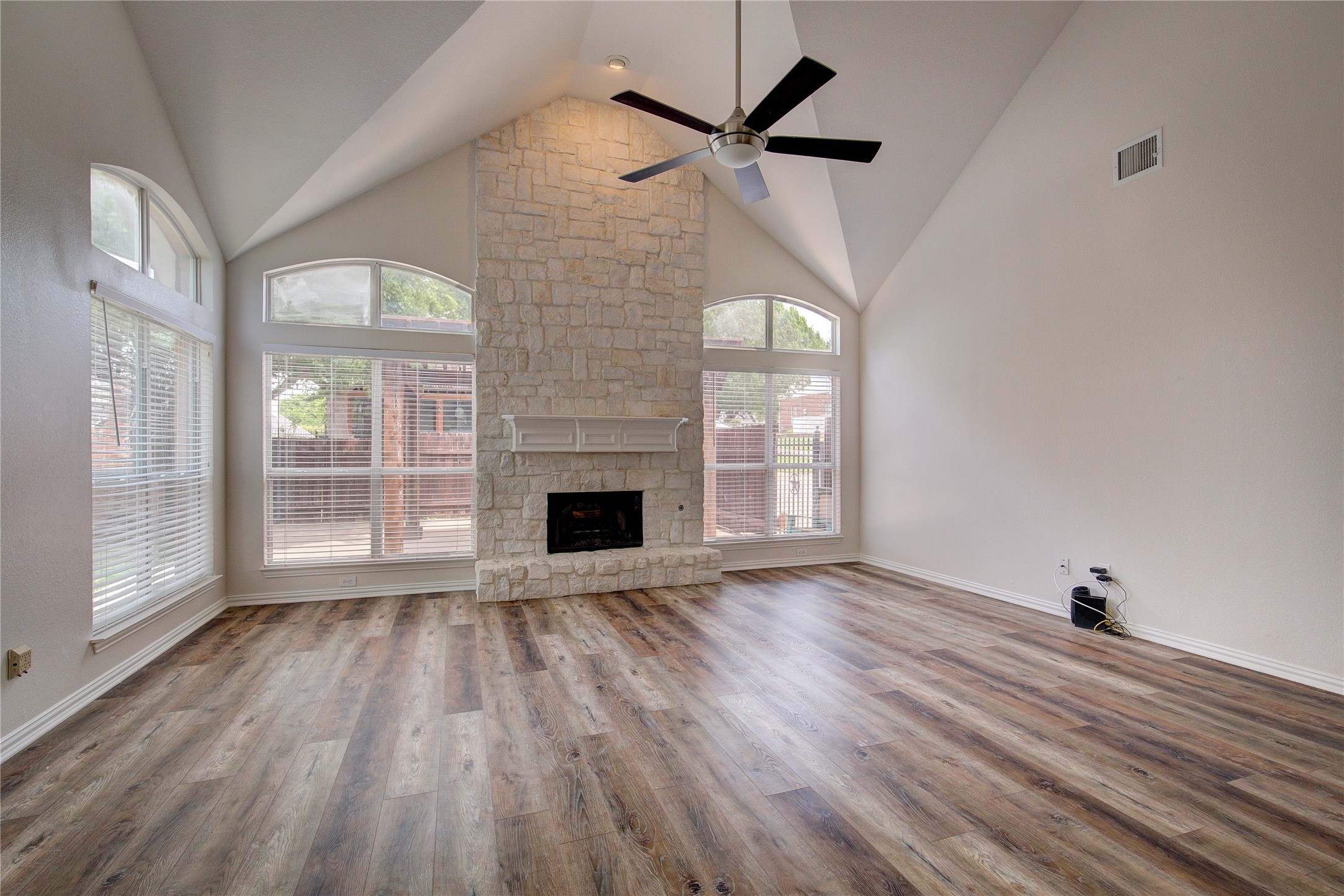 2917 Newport Drive Rockwall TX 75032