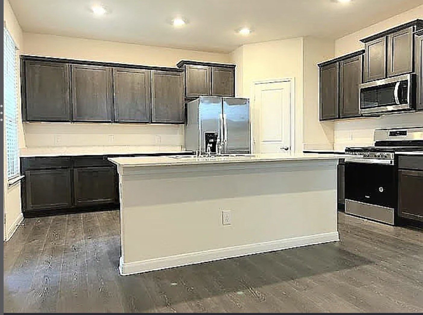 3959 Oak Creek Circle Denison TX 75020
