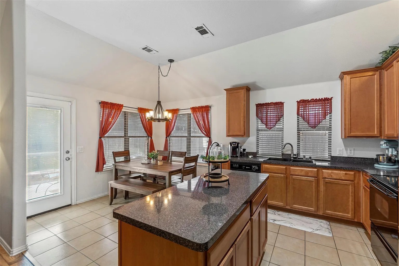 925 Remington Ranch Road Mansfield TX 76063
