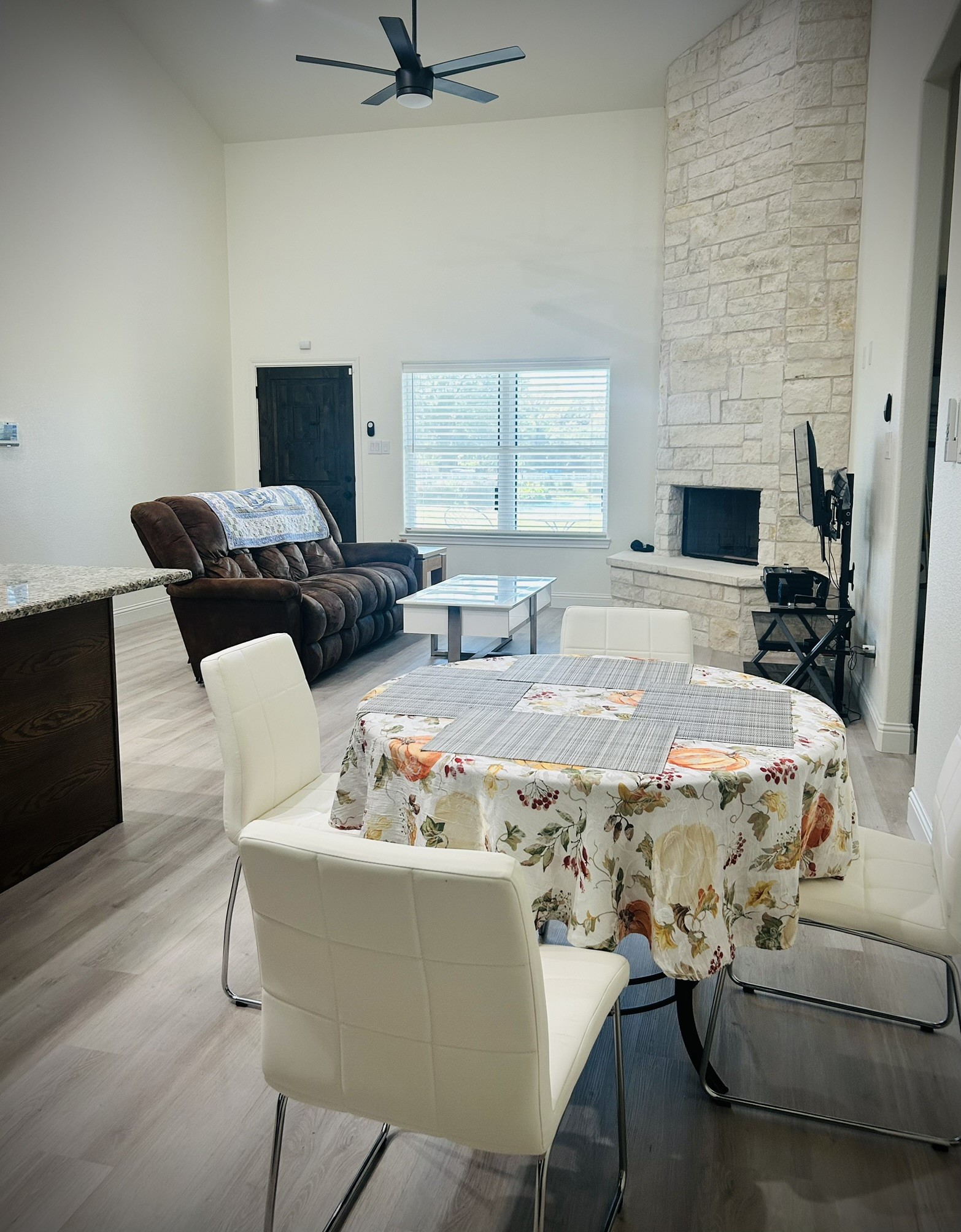 469 Rs County Road 1605 Point TX 75472