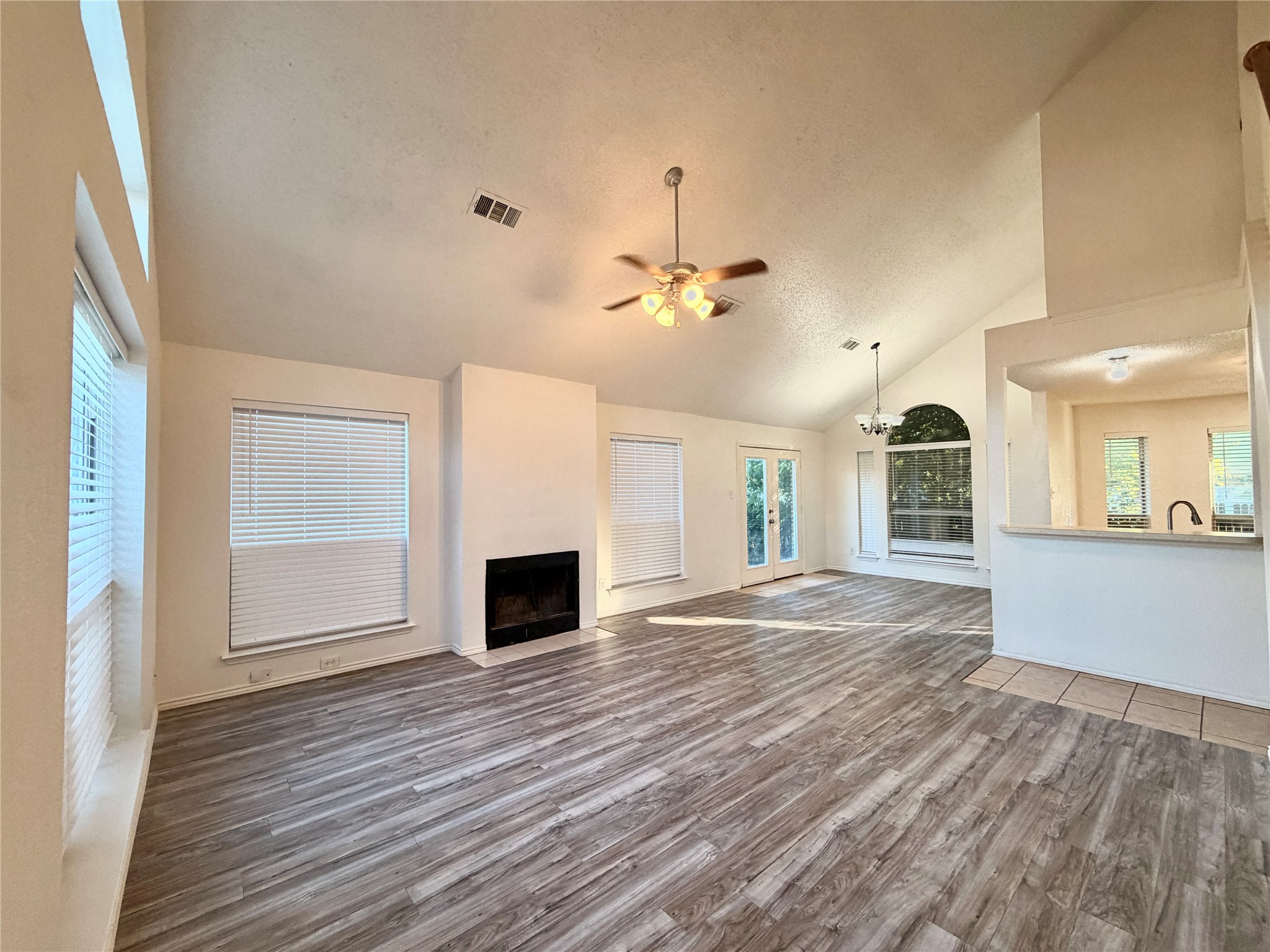 6036 Maple Leaf Drive Arlington TX 76017