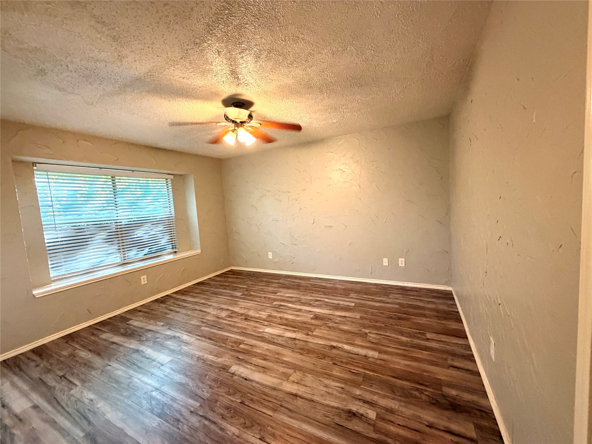 6036 Maple Leaf Drive Arlington TX 76017