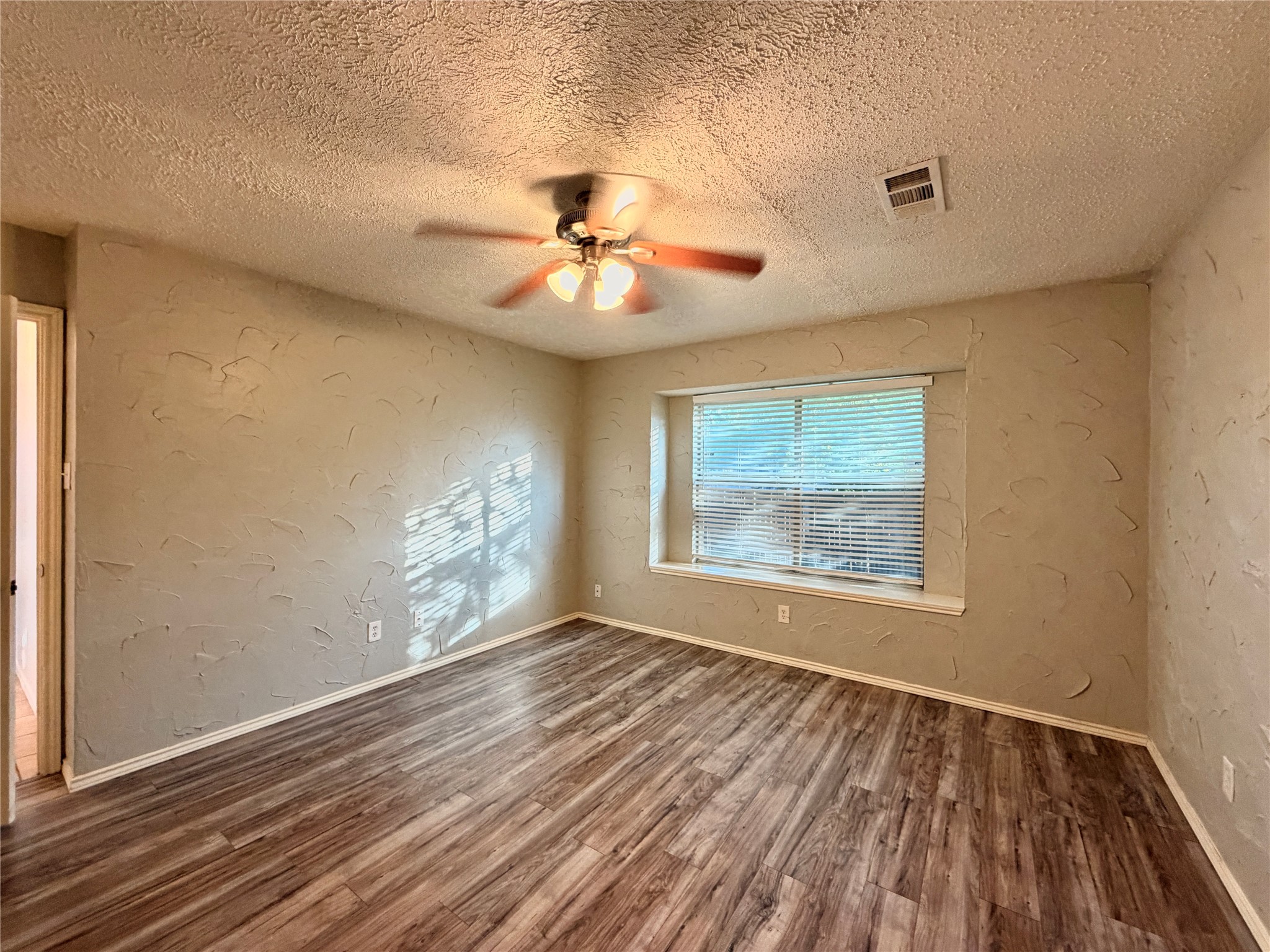 6036 Maple Leaf Drive Arlington TX 76017