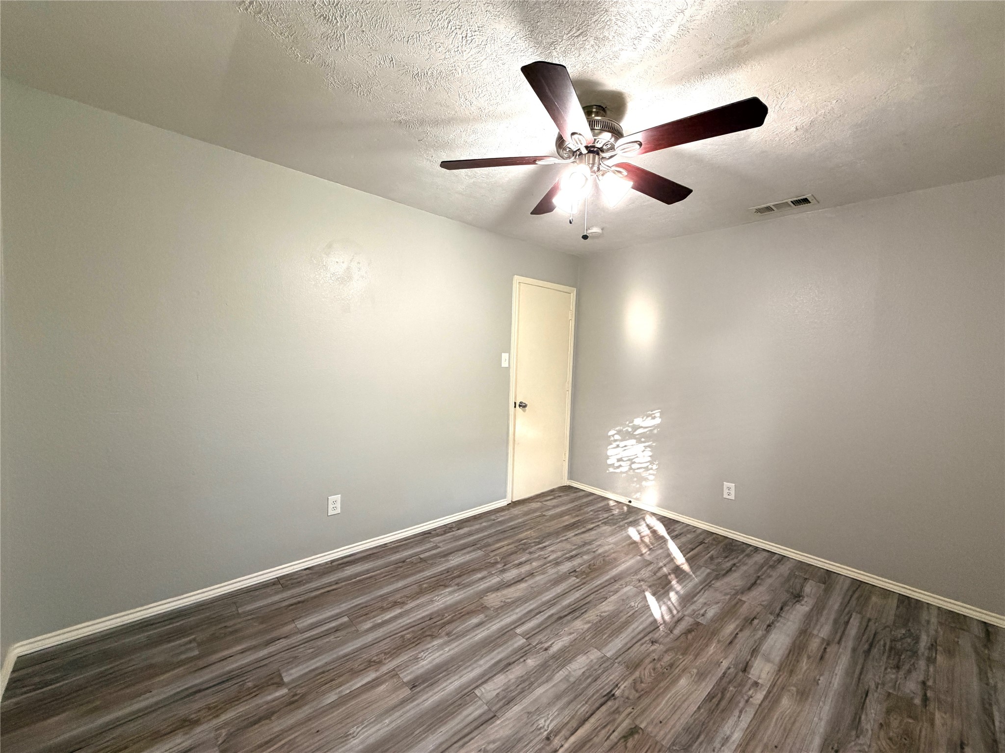 6036 Maple Leaf Drive Arlington TX 76017