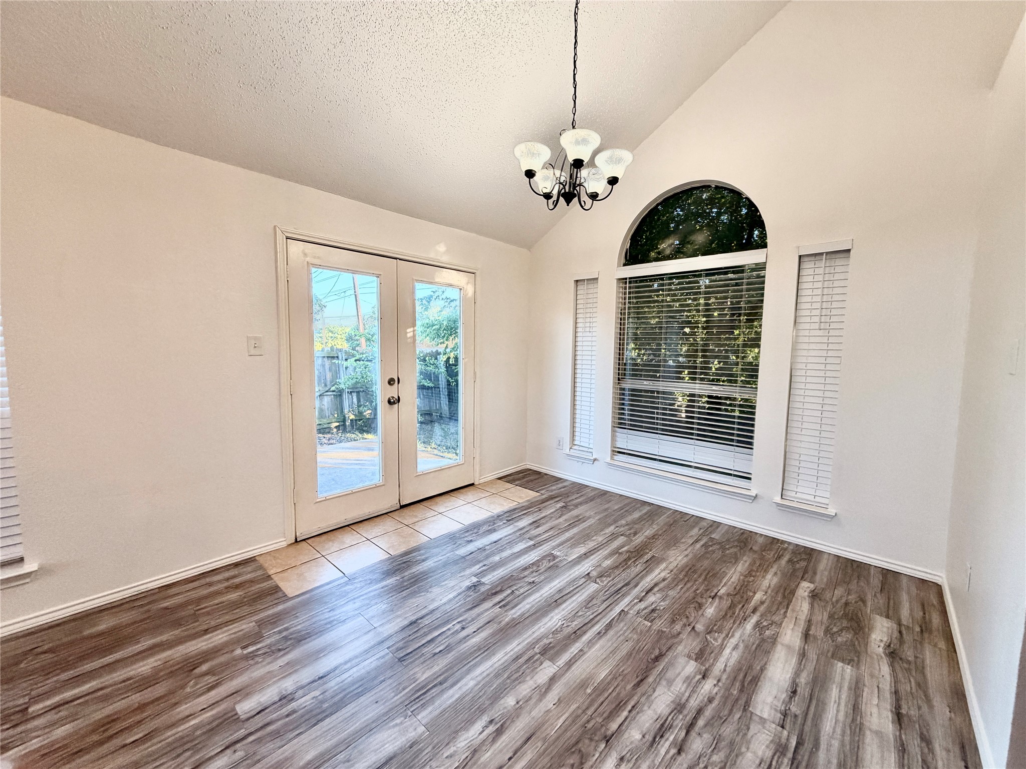 6036 Maple Leaf Drive Arlington TX 76017