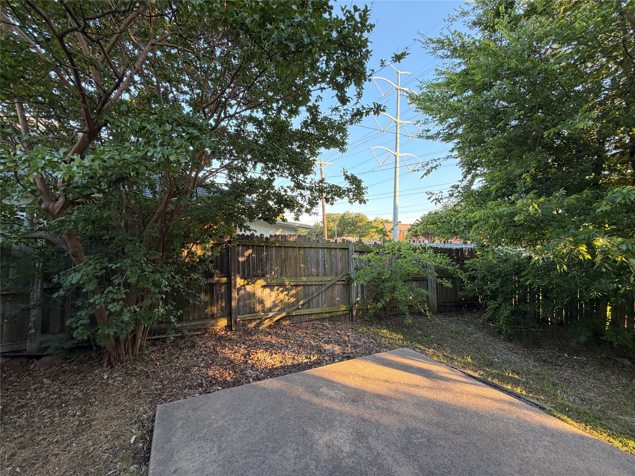 6036 Maple Leaf Drive Arlington TX 76017