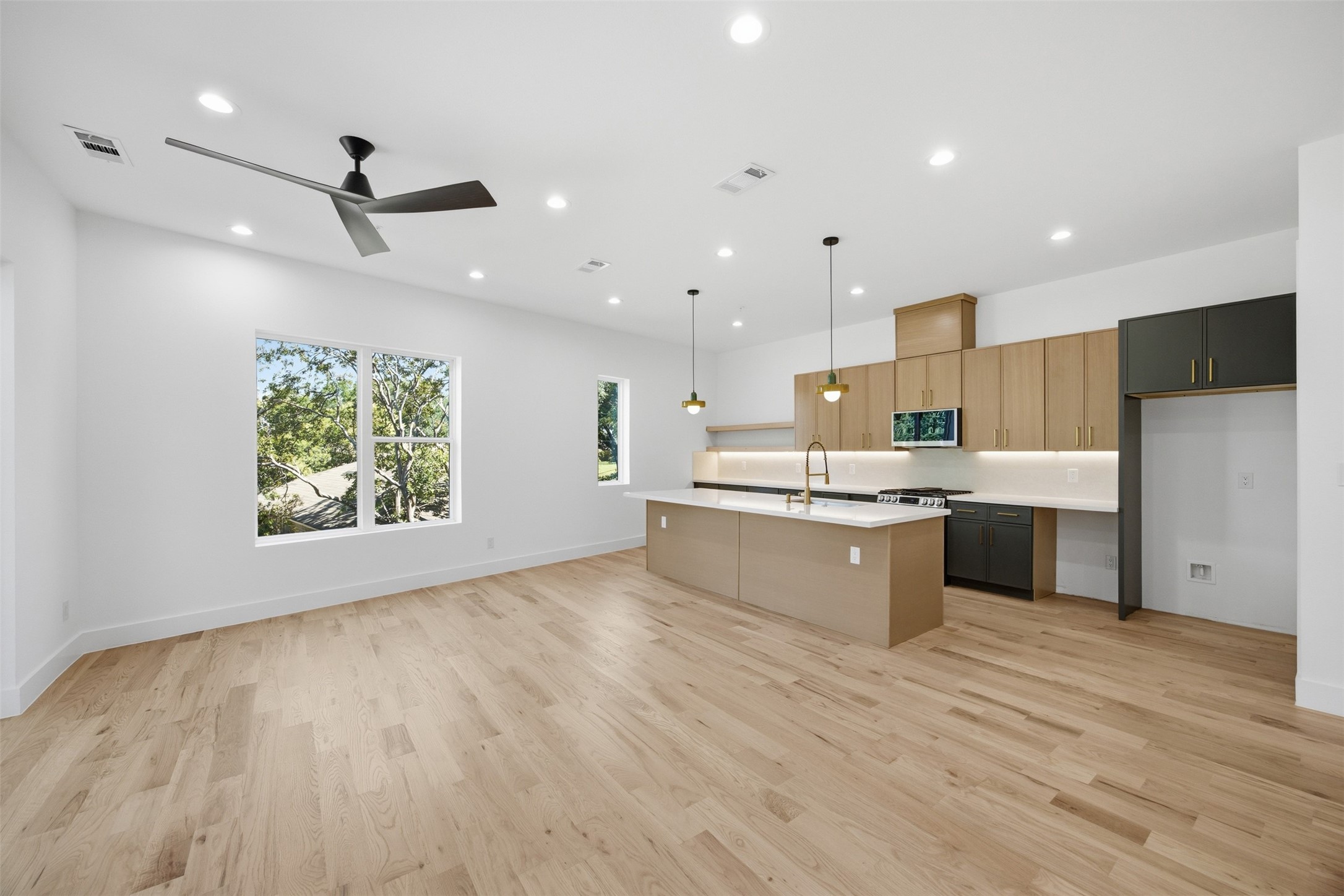 4605 Belmont Avenue Dallas TX 75204