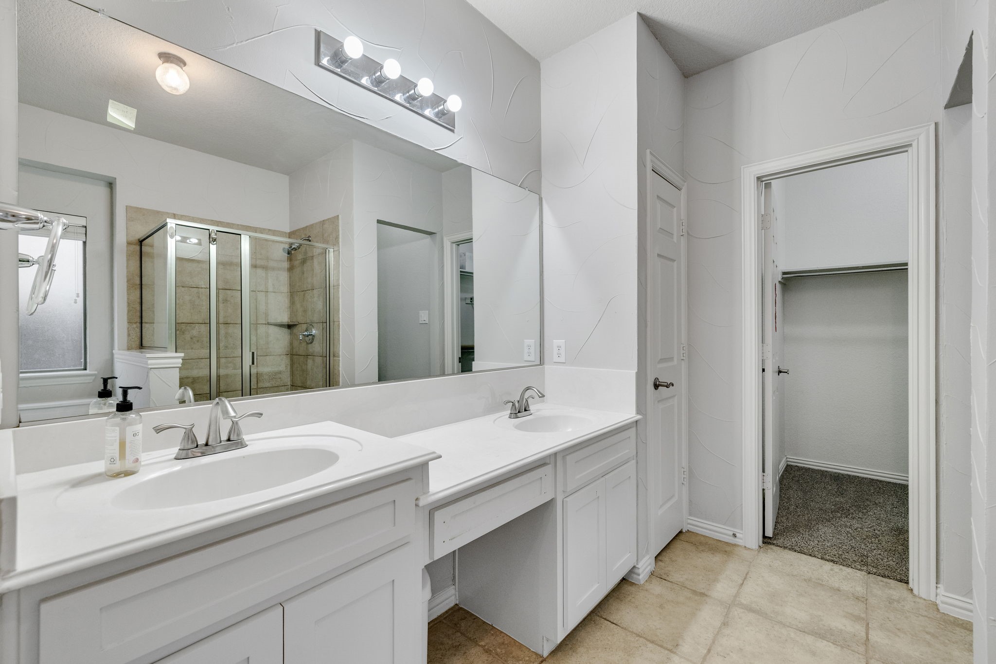 5629 Hampshire Drive Mckinney TX 75070