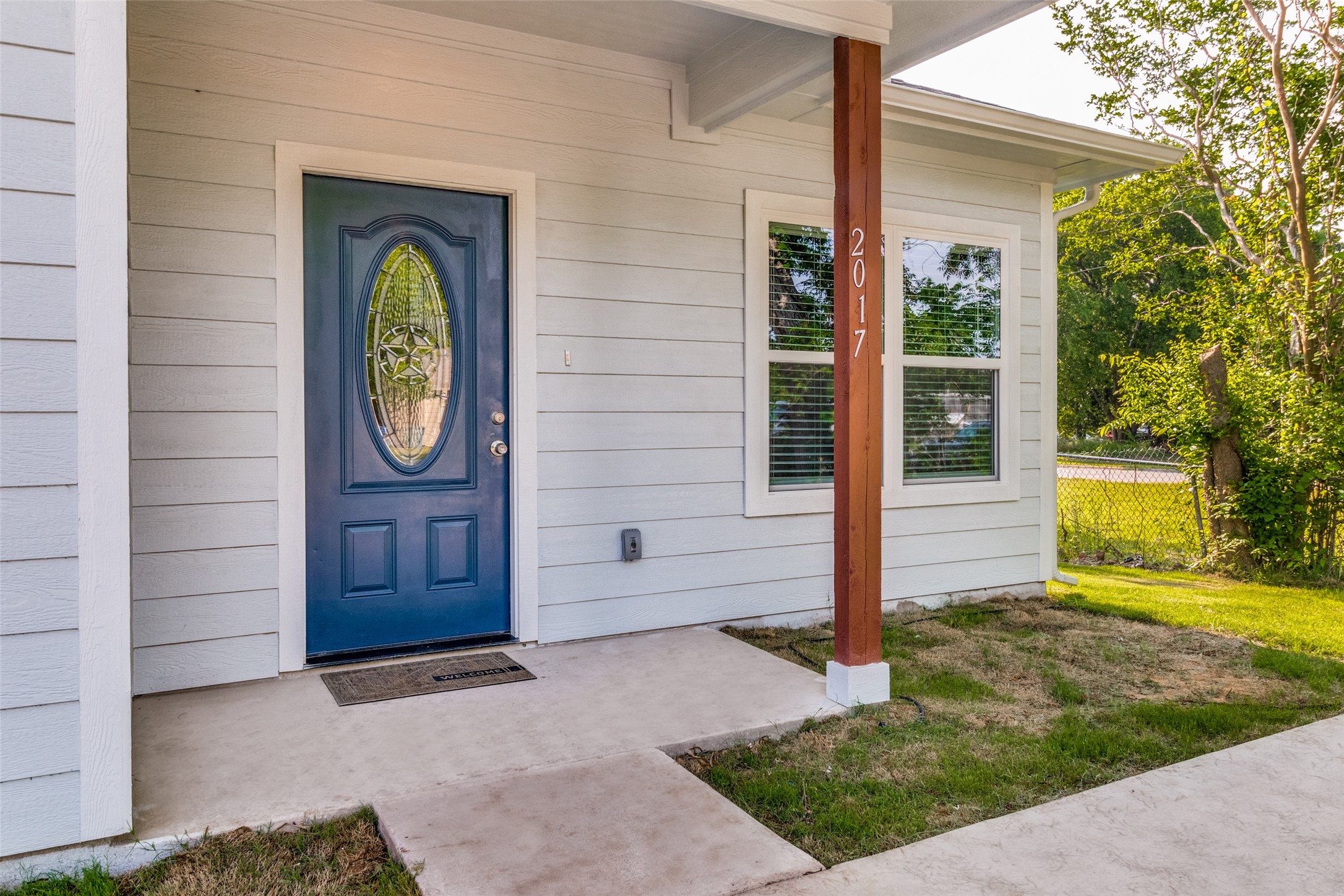 2017 S Montgomery Street Sherman TX 75090