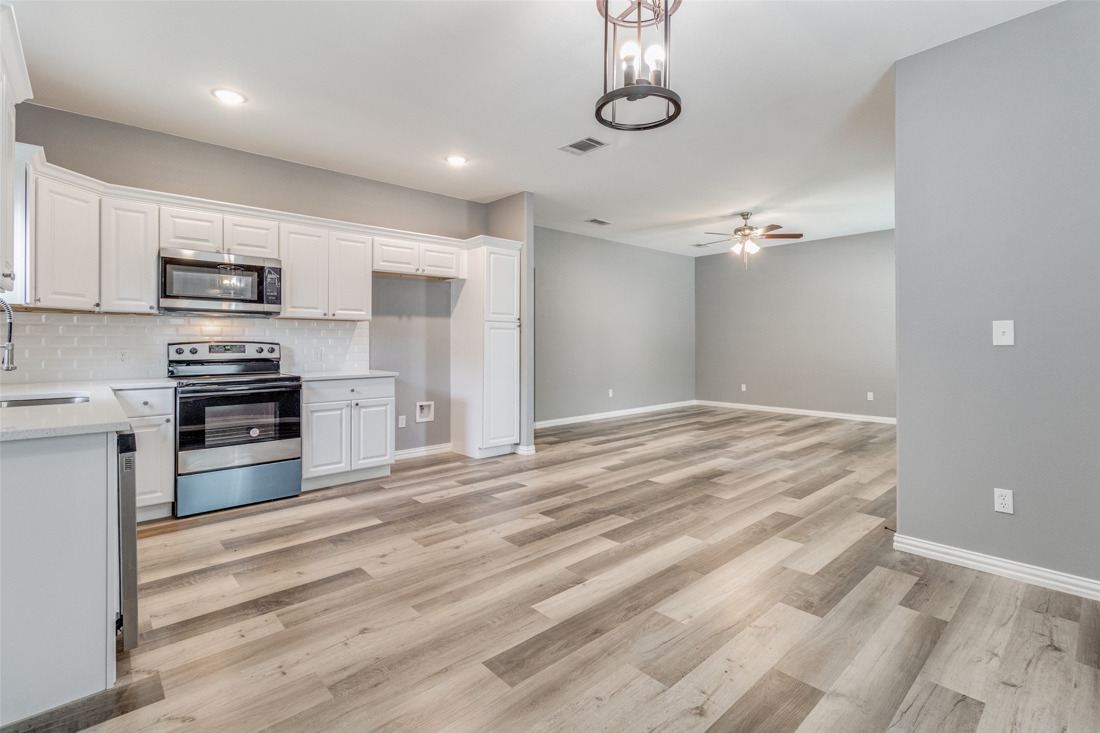 2017 S Montgomery Street Sherman TX 75090