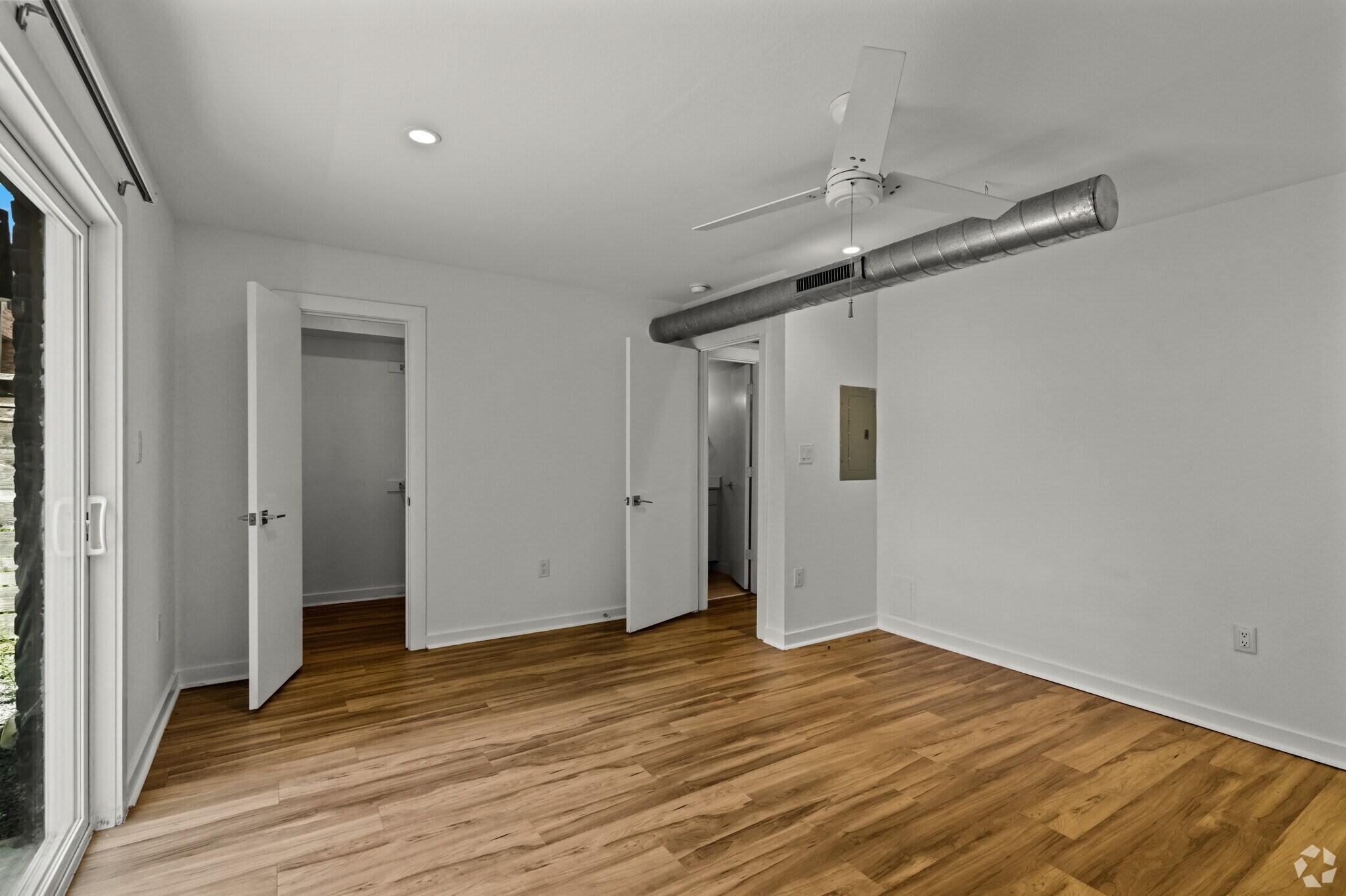 4505 Cedar Springs Road Dallas TX 75219