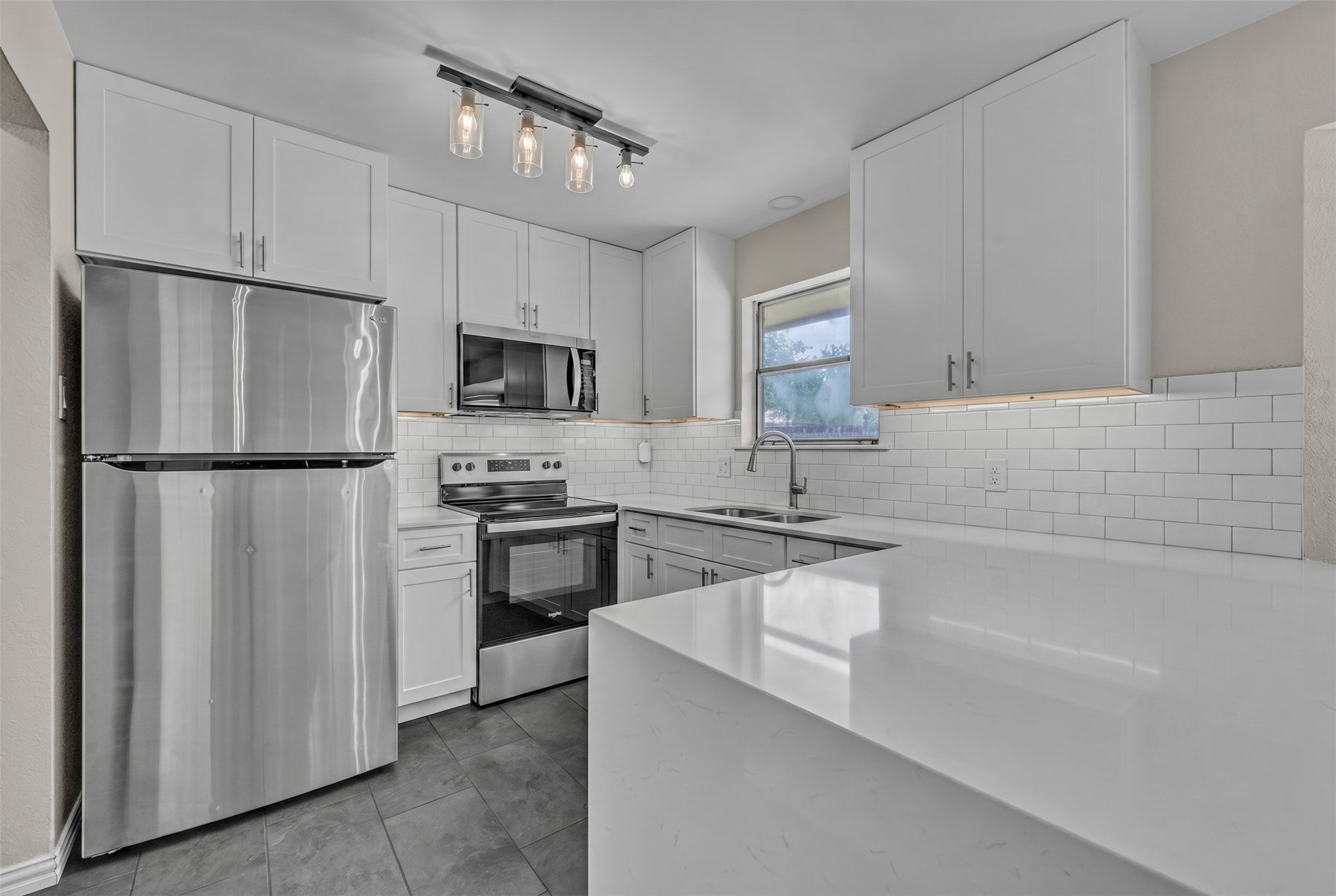 6801 Penhurst Drive Fort Worth TX 76133