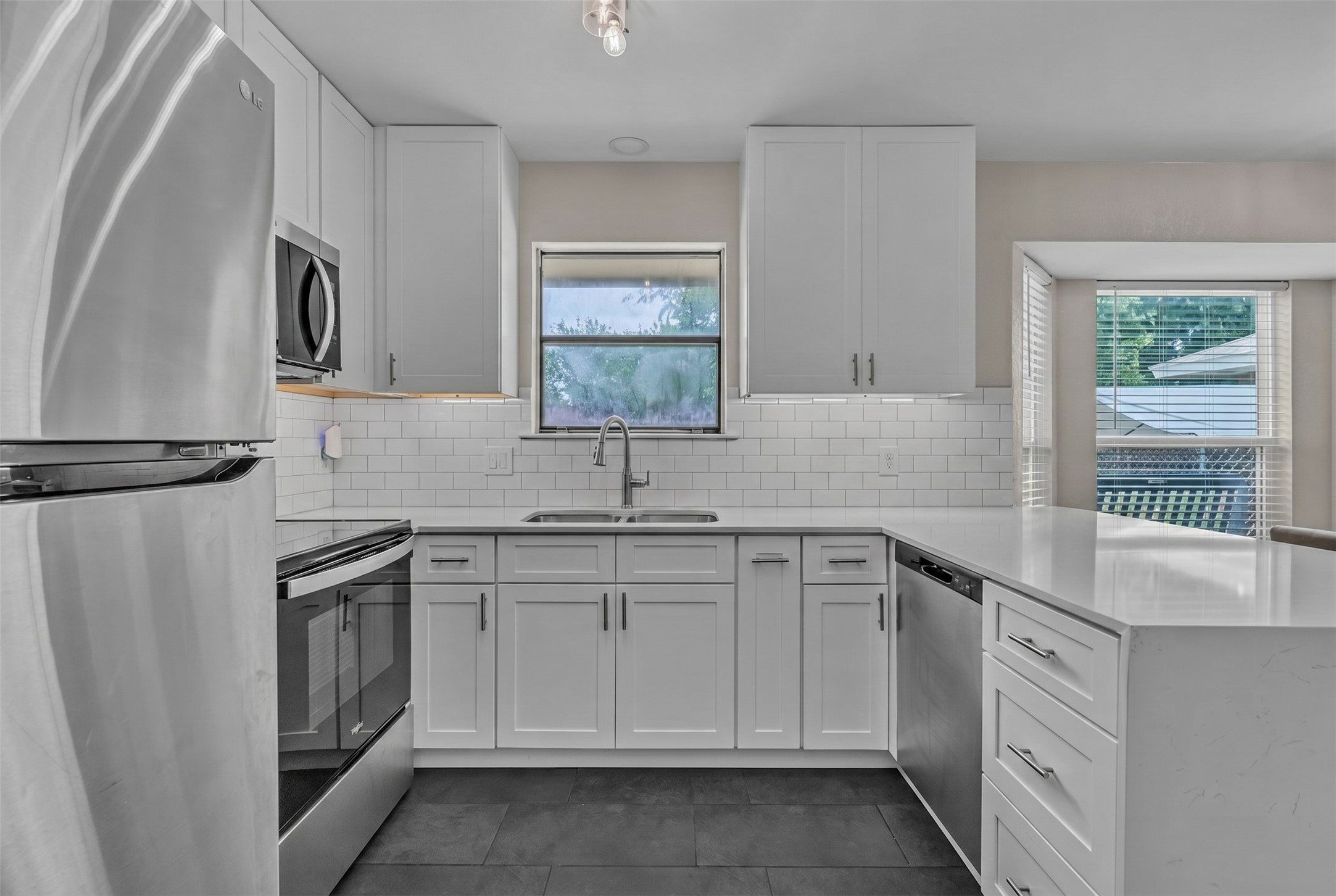 6801 Penhurst Drive Fort Worth TX 76133